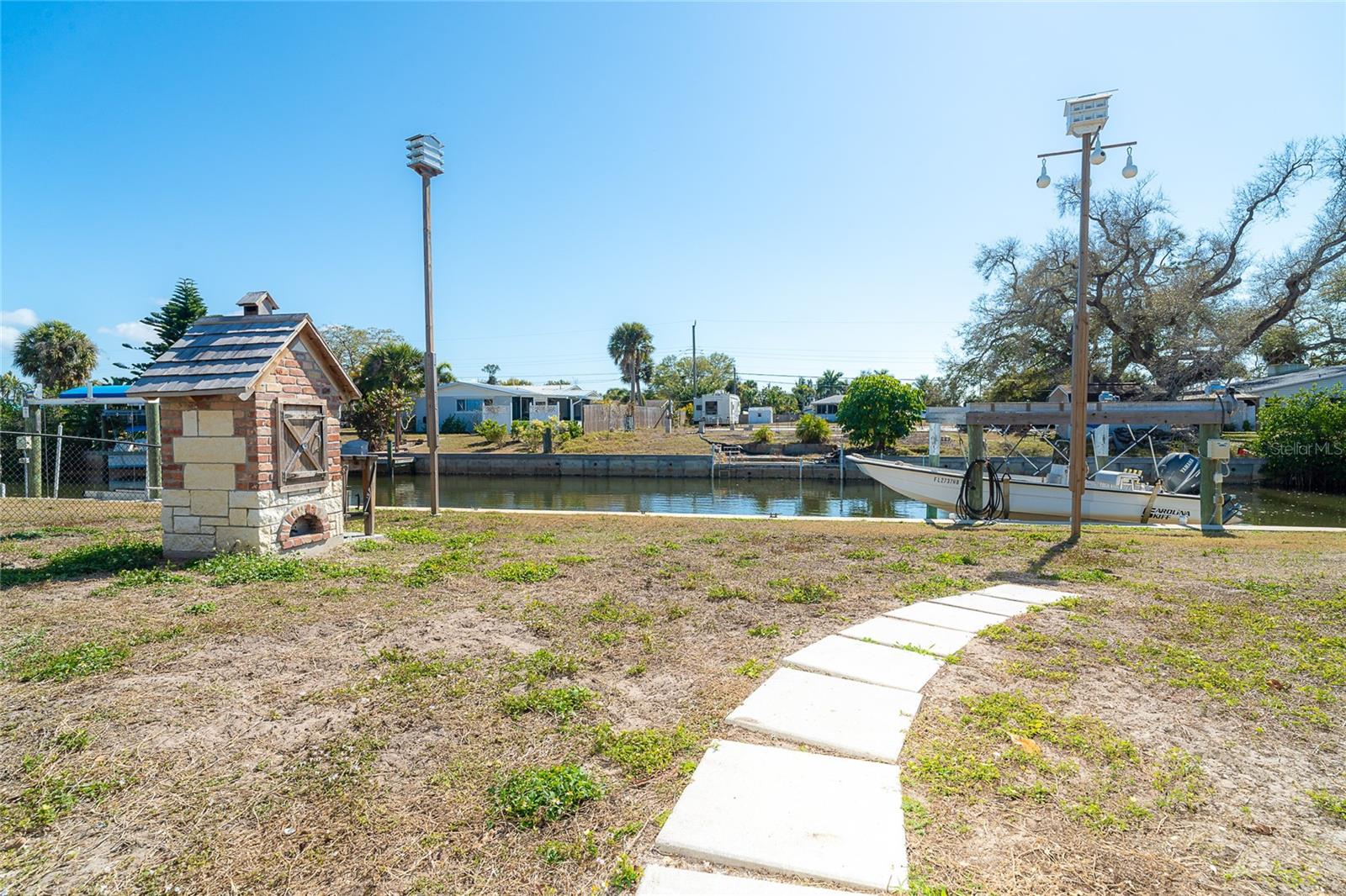 Image 30 of 52 For 825 5th Street