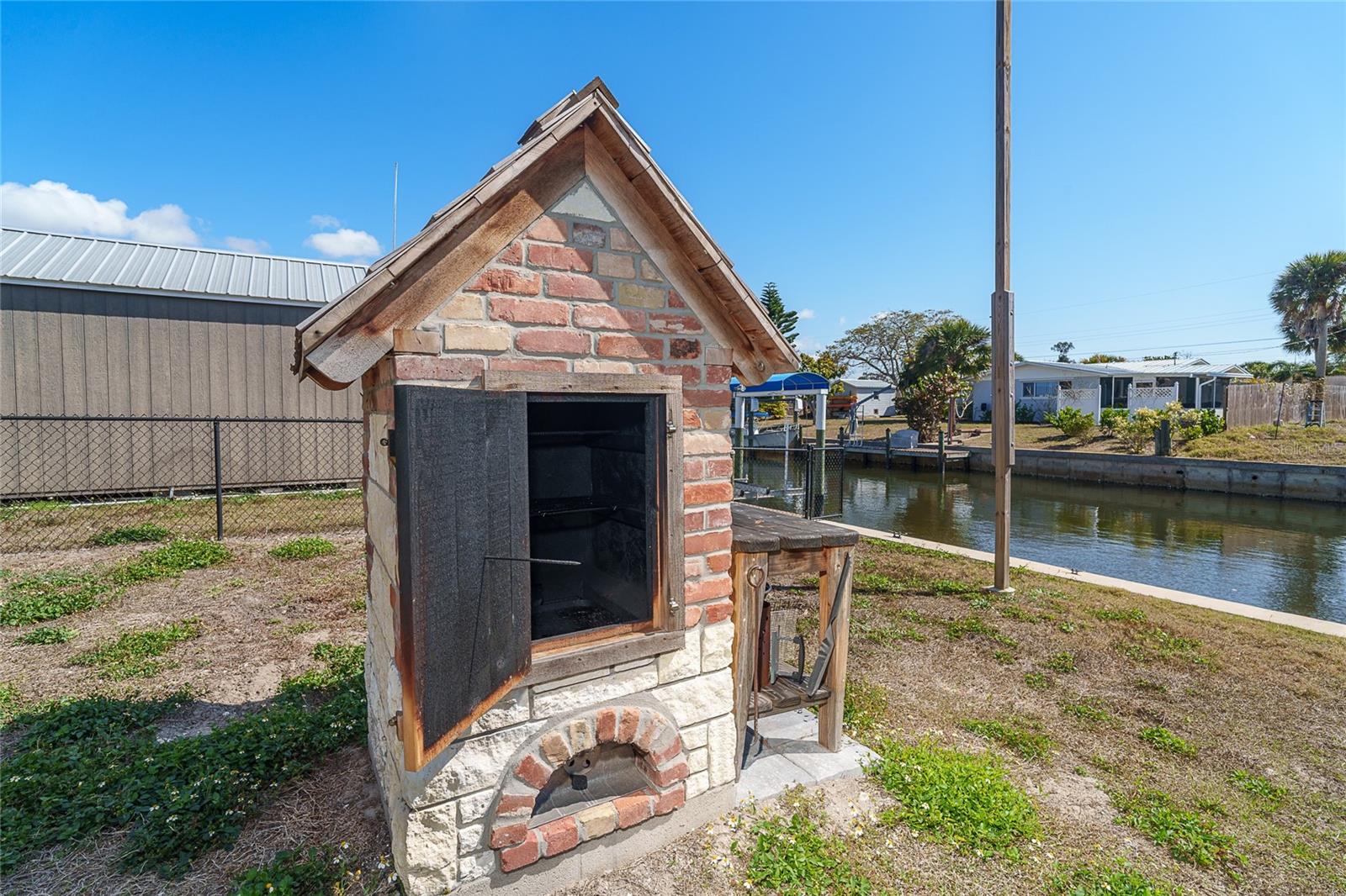 Image 31 of 52 For 825 5th Street