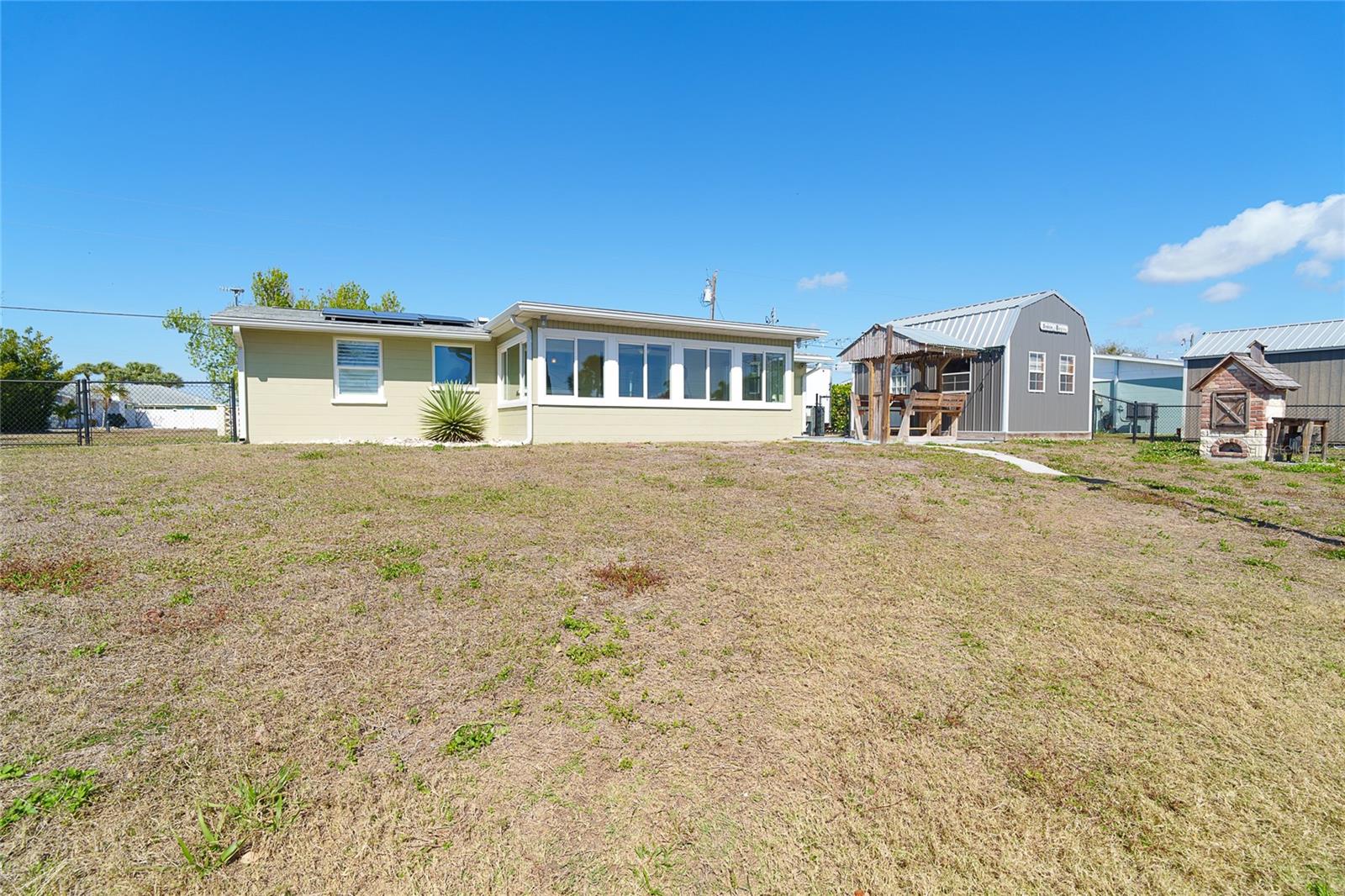 Image 38 of 52 For 825 5th Street