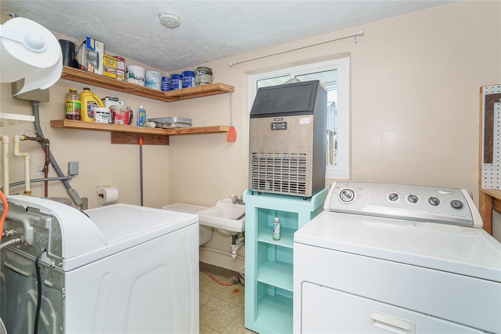 Image 42 of 52 For 825 5th Street