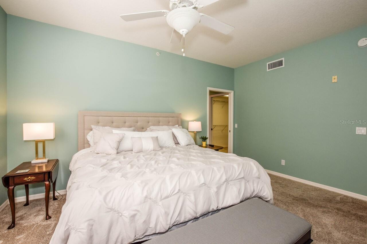 Image 17 of 55 For 877 Tartan Drive 102