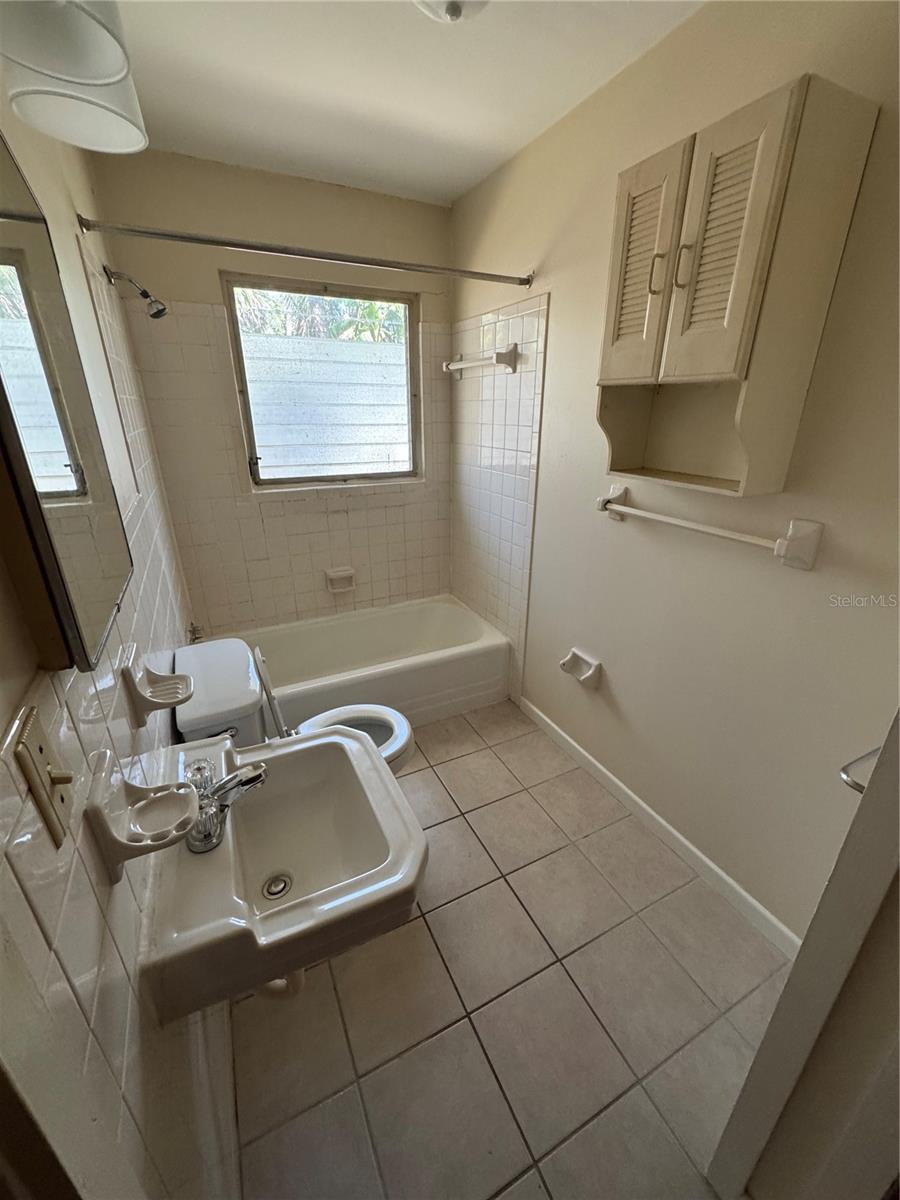 Image 6 of 6 For 242 Cedar Street 8