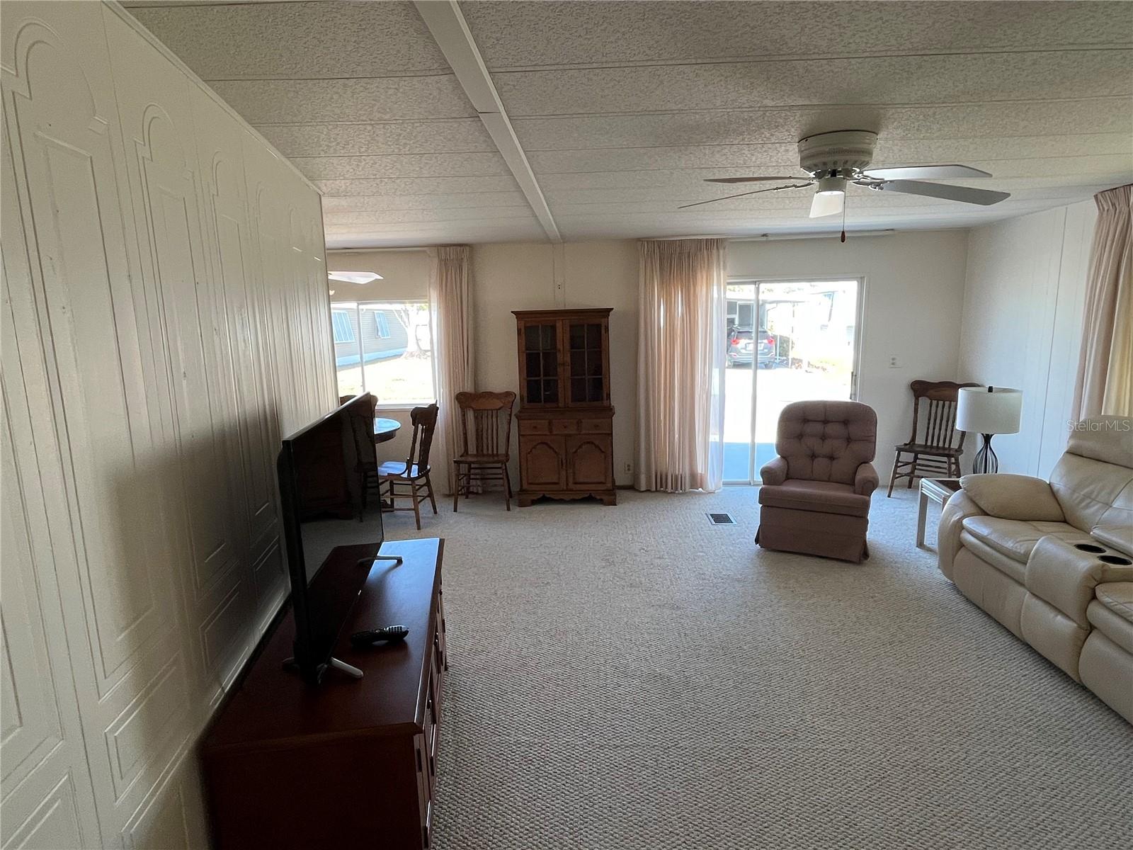 Image 7 of 35 For 416 Vasto Drive