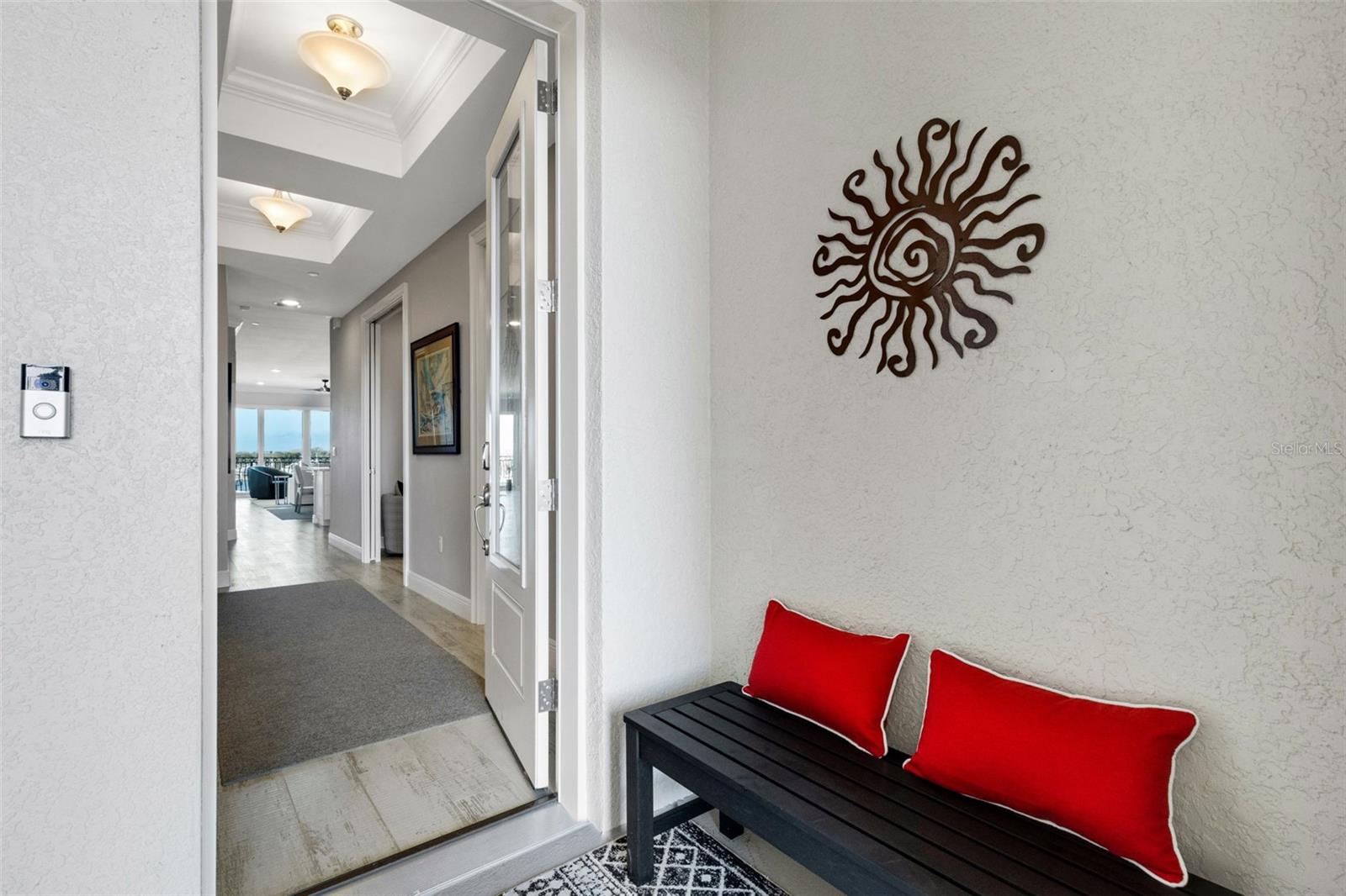 Listing photo id 2 for 501 Tamiami Trail N 402