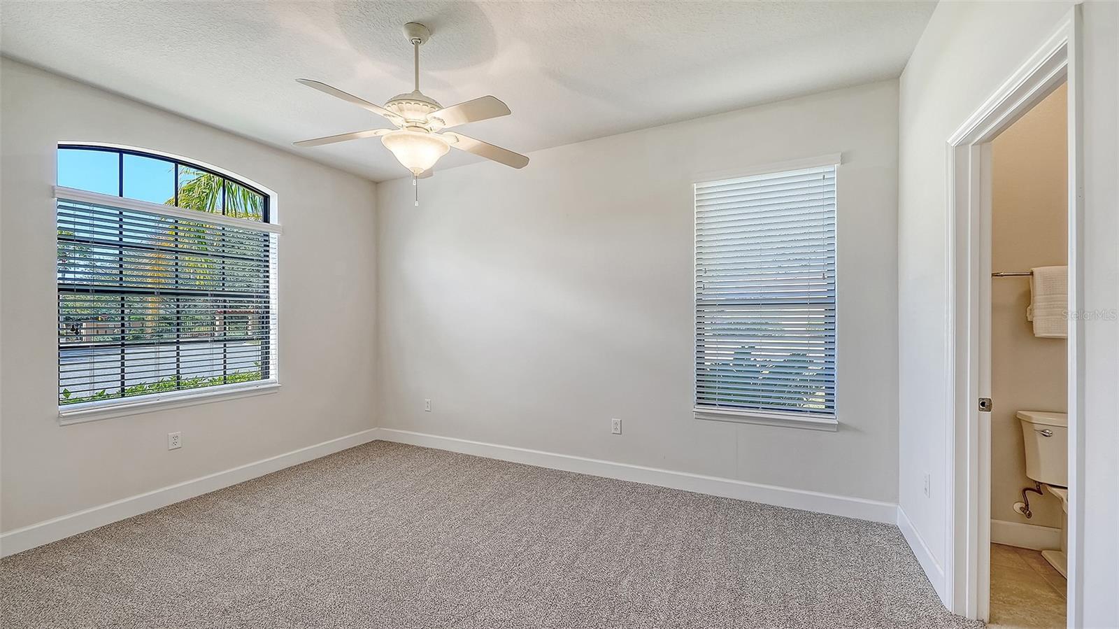 Image 33 of 47 For 20168 Pezzana Drive