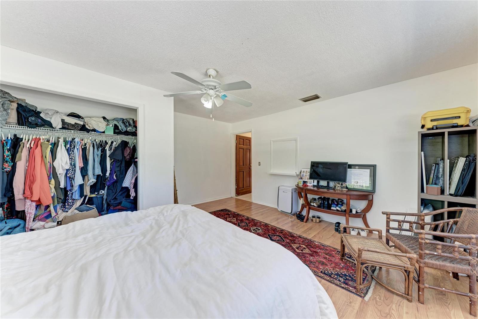 Image 46 of 88 For 1499 17th Street W