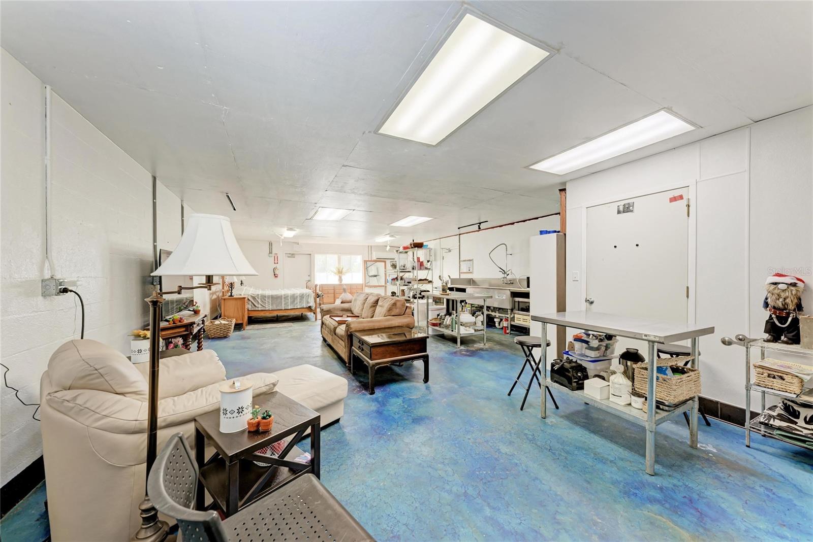 Image 62 of 88 For 1499 17th Street W