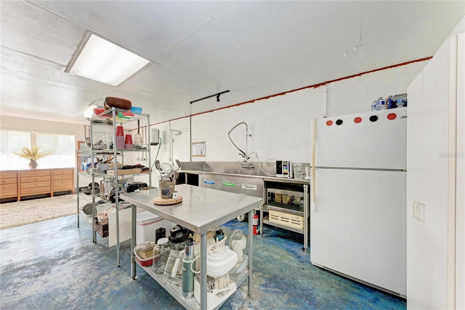 Image 67 of 88 For 1499 17th Street W