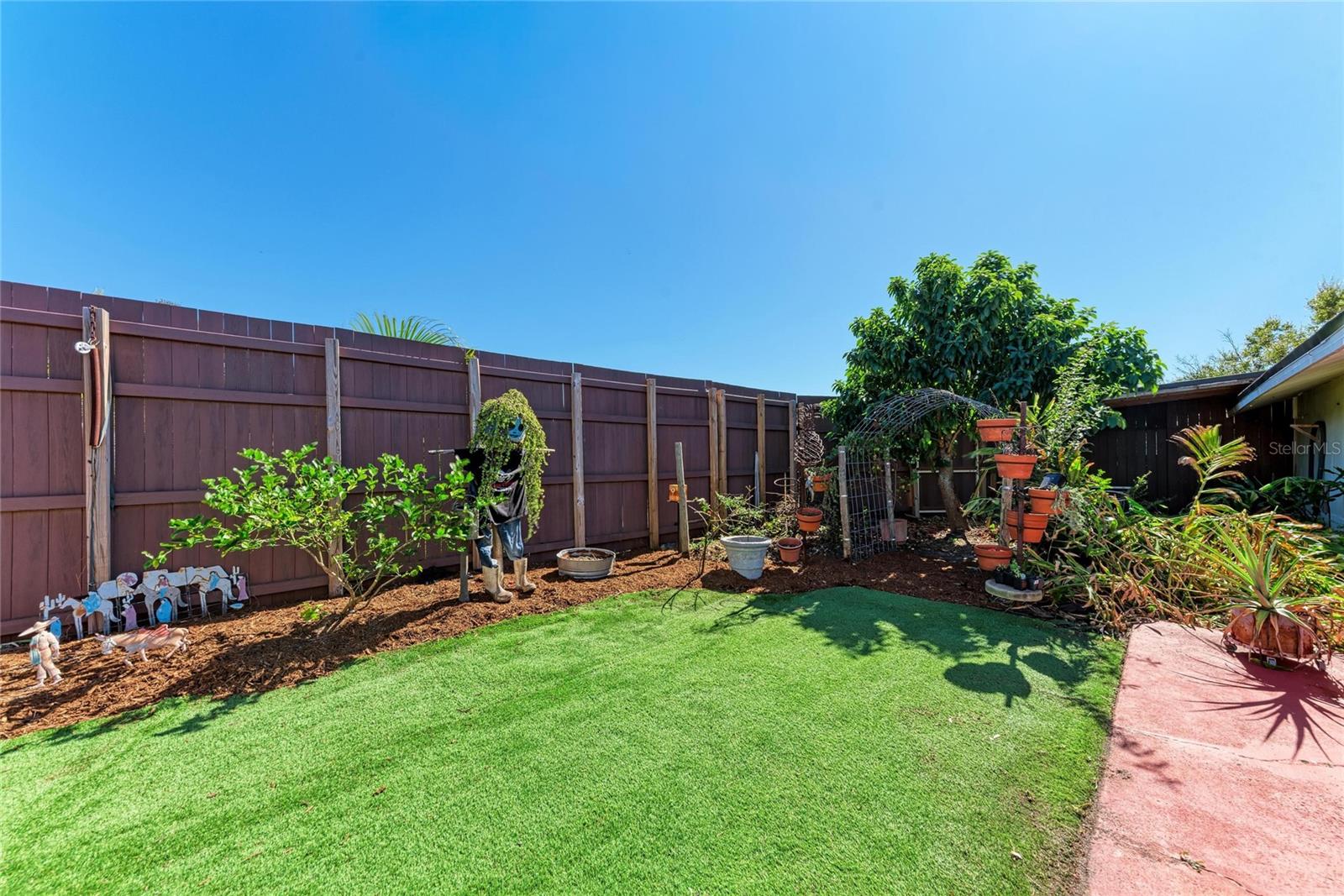 Image 83 of 88 For 1499 17th Street W