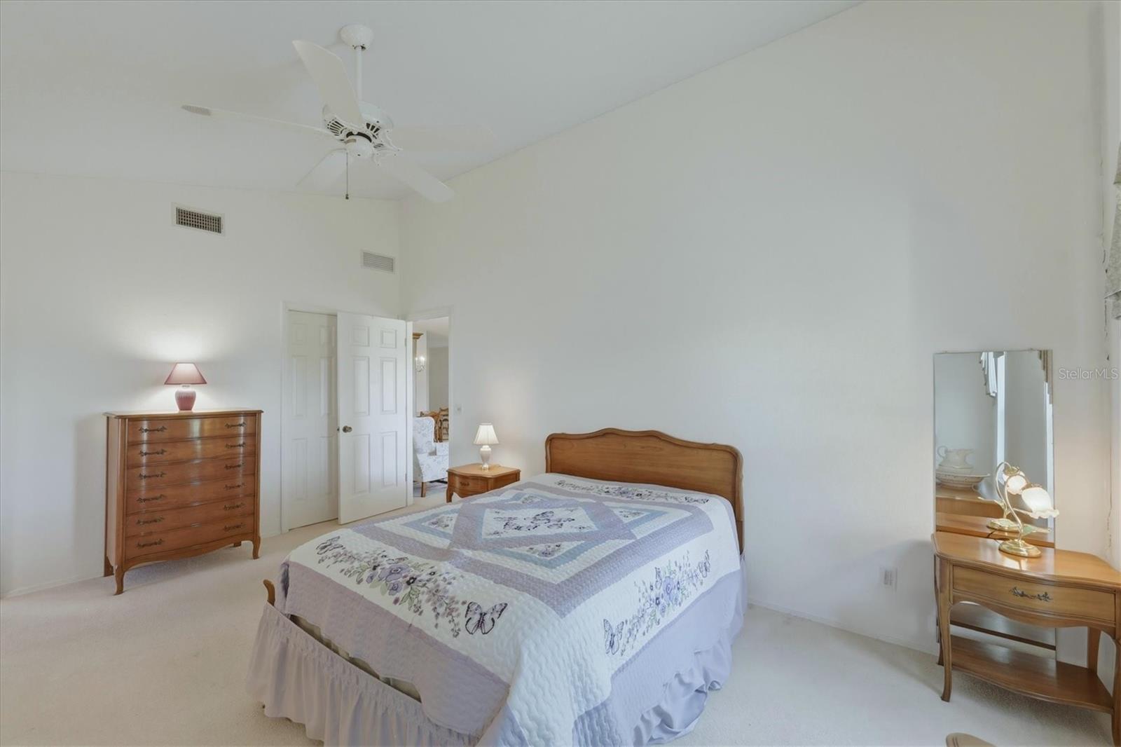 Image 20 of 34 For 625 Ironwood Circle 151