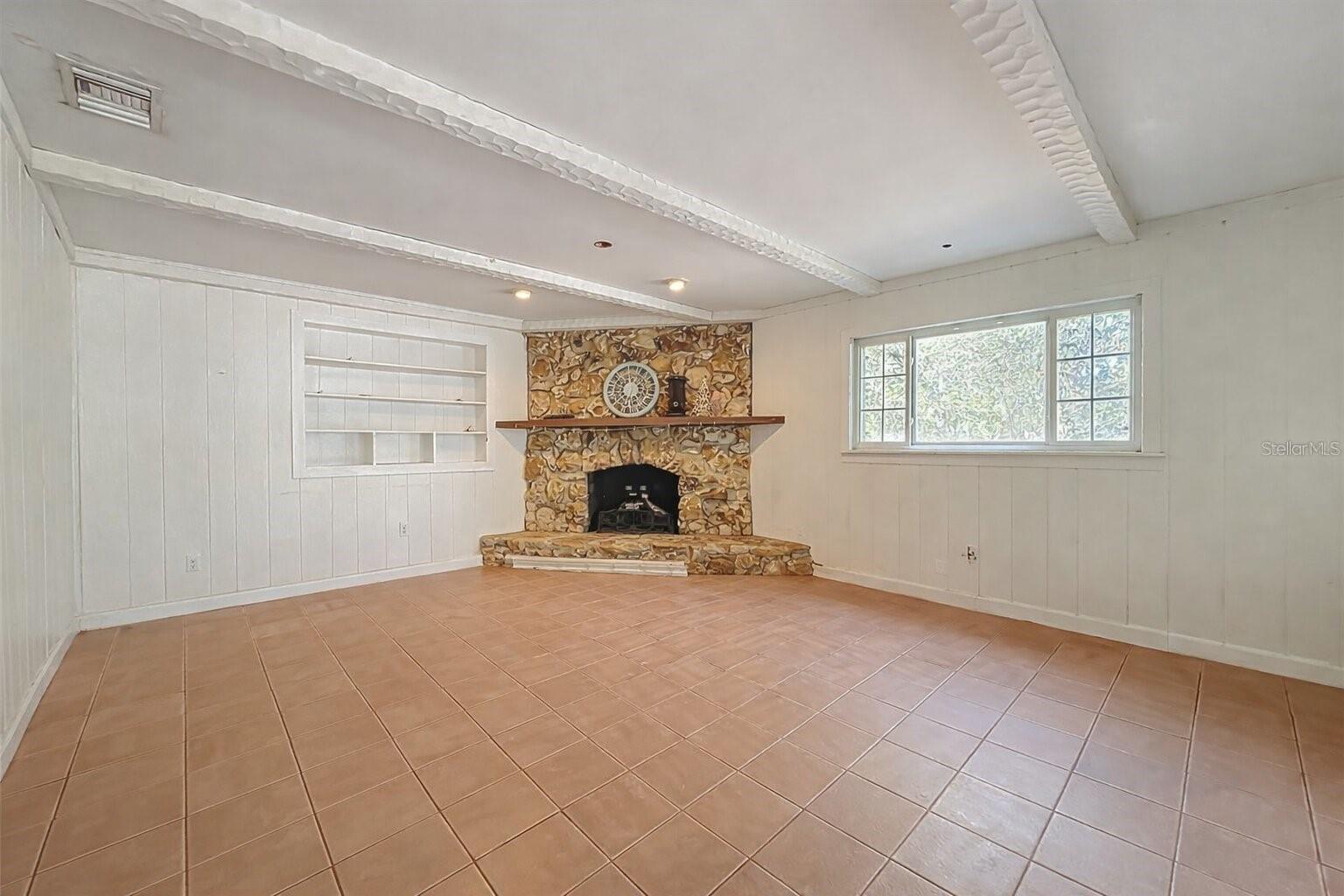 Image 11 of 27 For 1809 6th Street