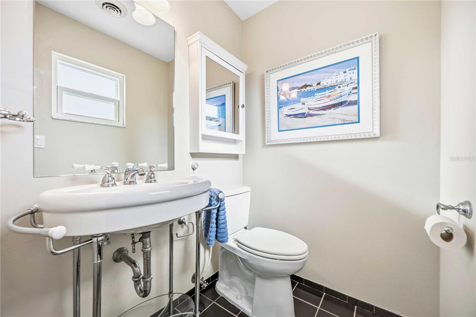 Image 13 of 56 For 1015 Beach Manor Circle 53