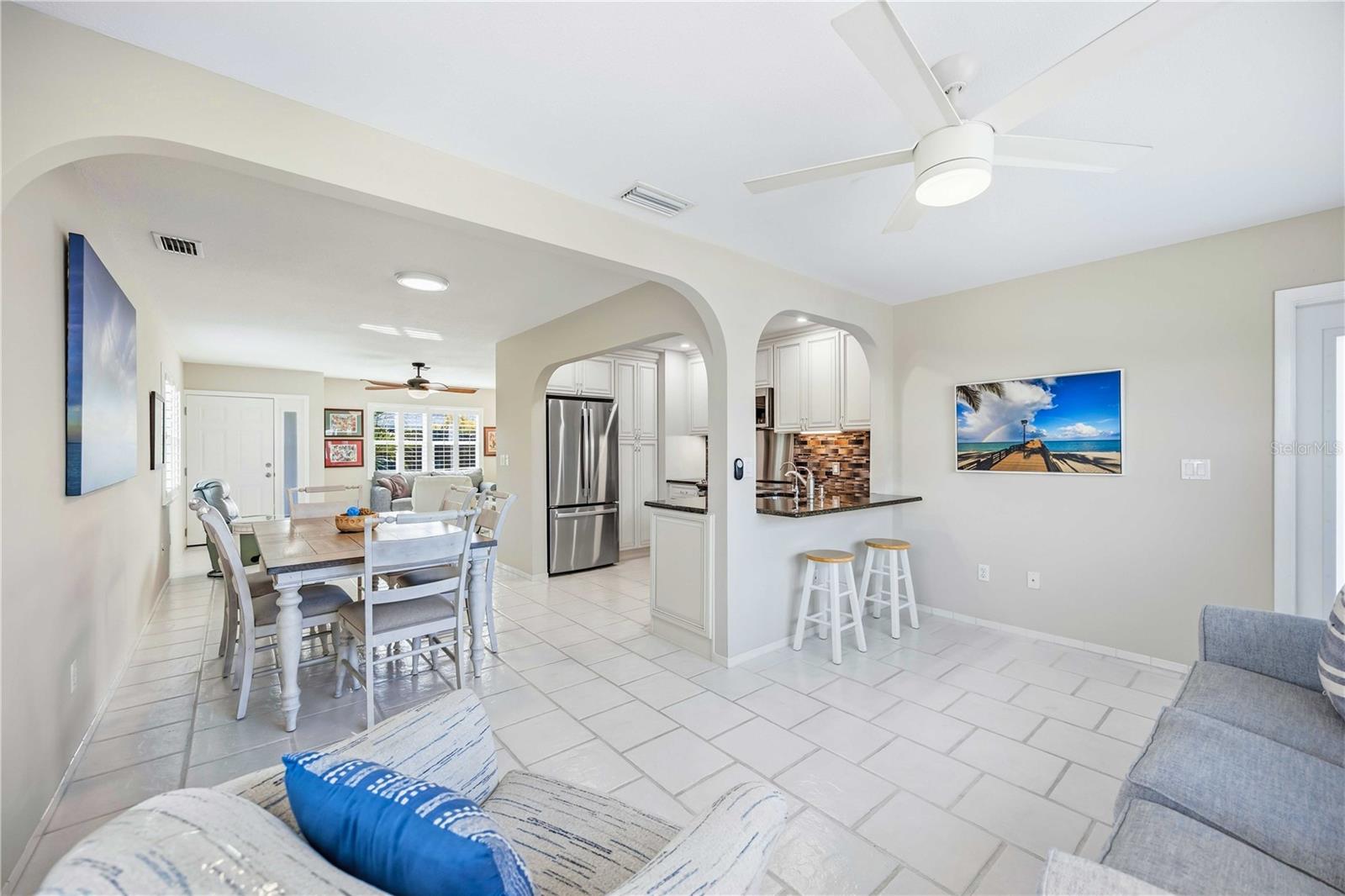 Image 26 of 56 For 1015 Beach Manor Circle 53