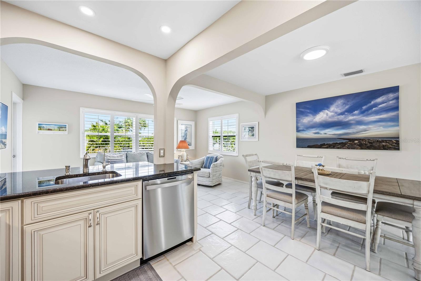 Image 33 of 56 For 1015 Beach Manor Circle 53