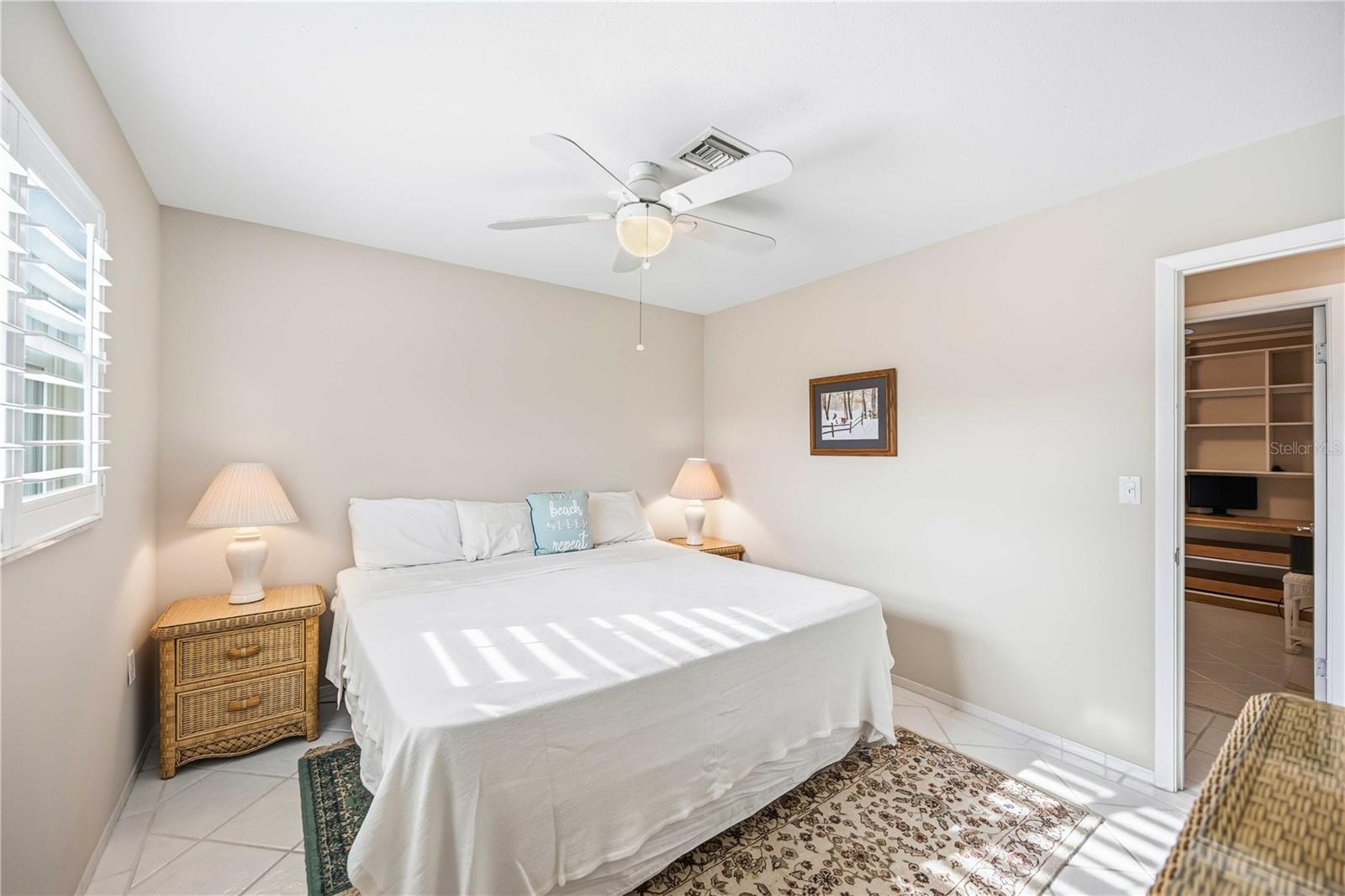 Image 34 of 56 For 1015 Beach Manor Circle 53