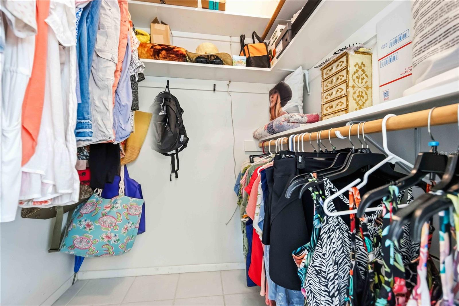 Image 36 of 56 For 1015 Beach Manor Circle 53