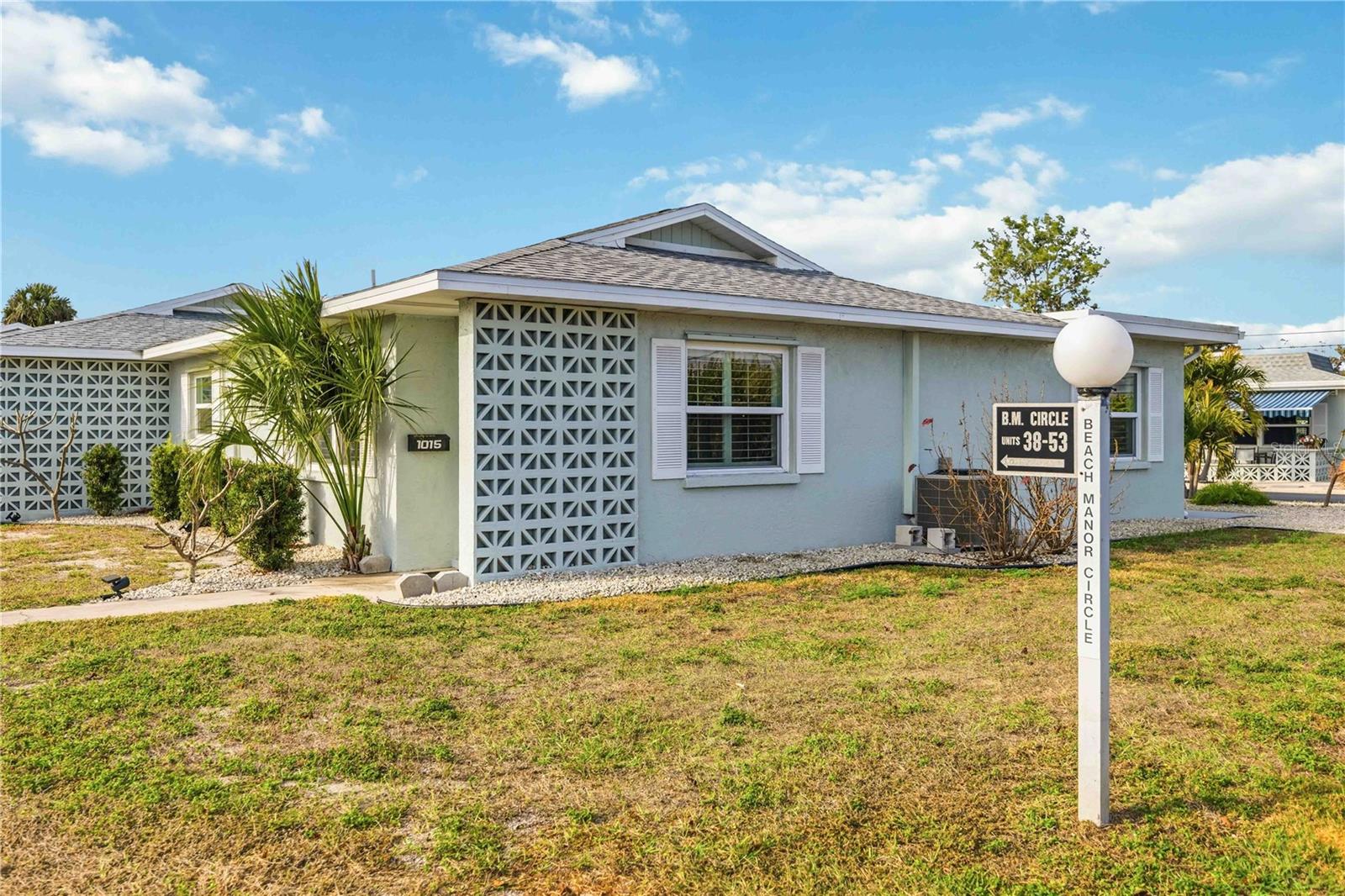 Image 48 of 56 For 1015 Beach Manor Circle 53