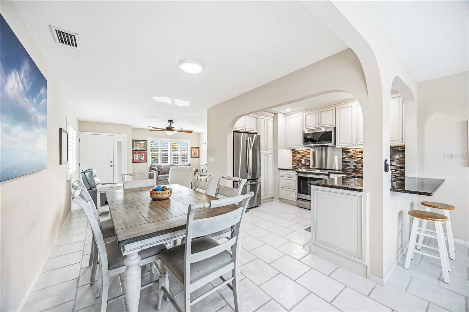 Image 5 of 56 For 1015 Beach Manor Circle 53