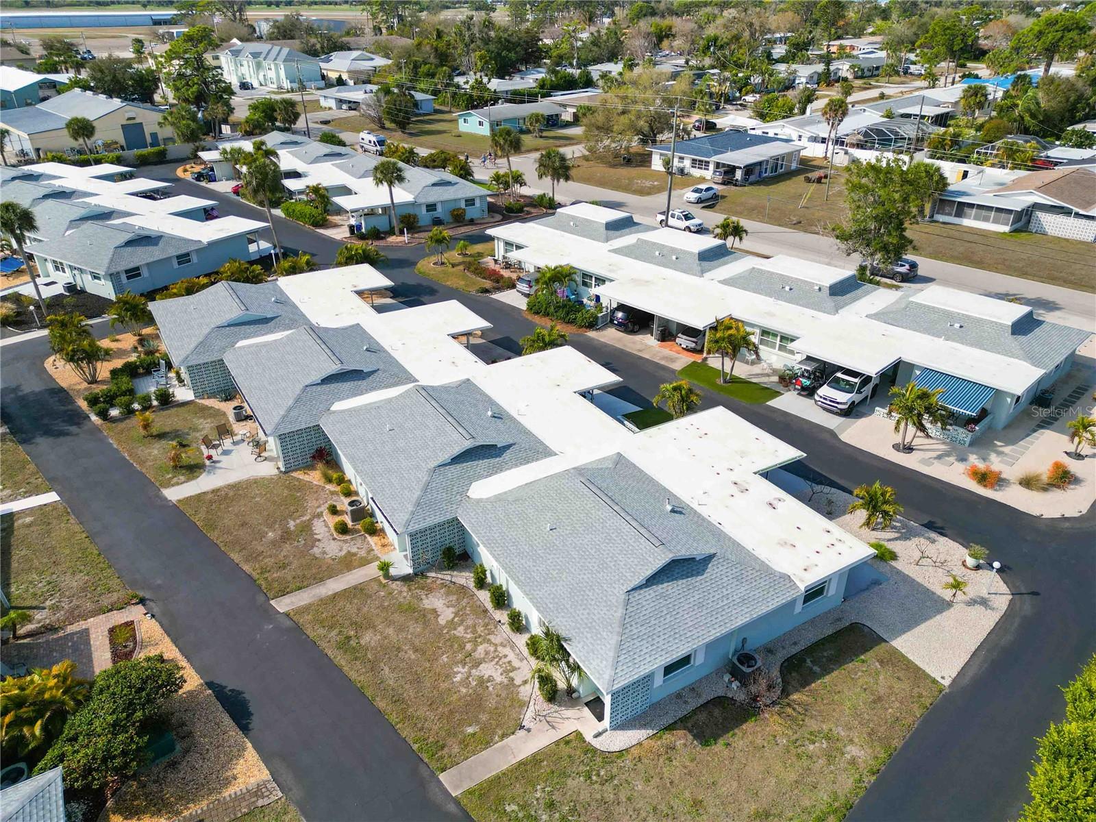 Image 52 of 56 For 1015 Beach Manor Circle 53