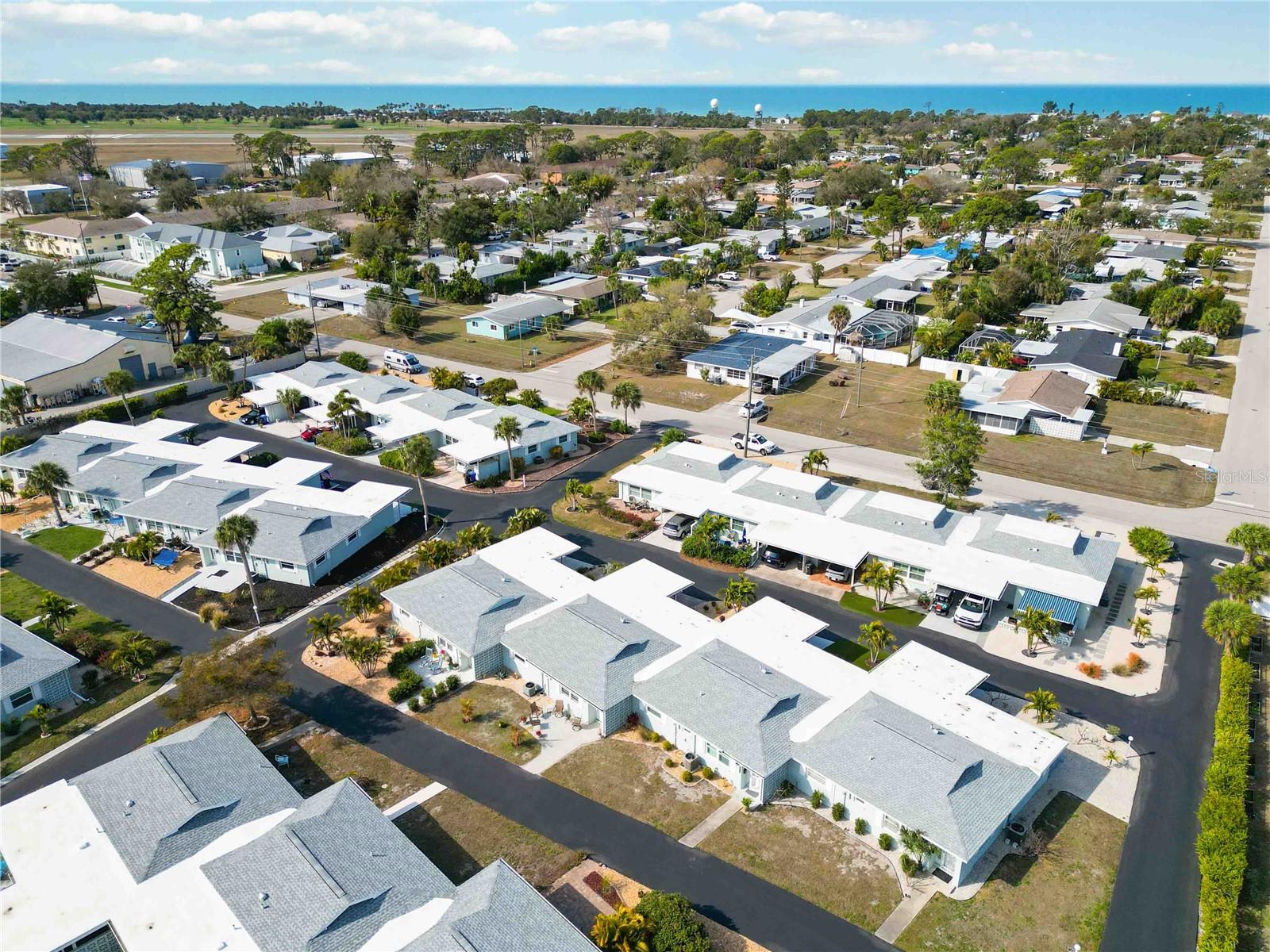 Image 54 of 56 For 1015 Beach Manor Circle 53