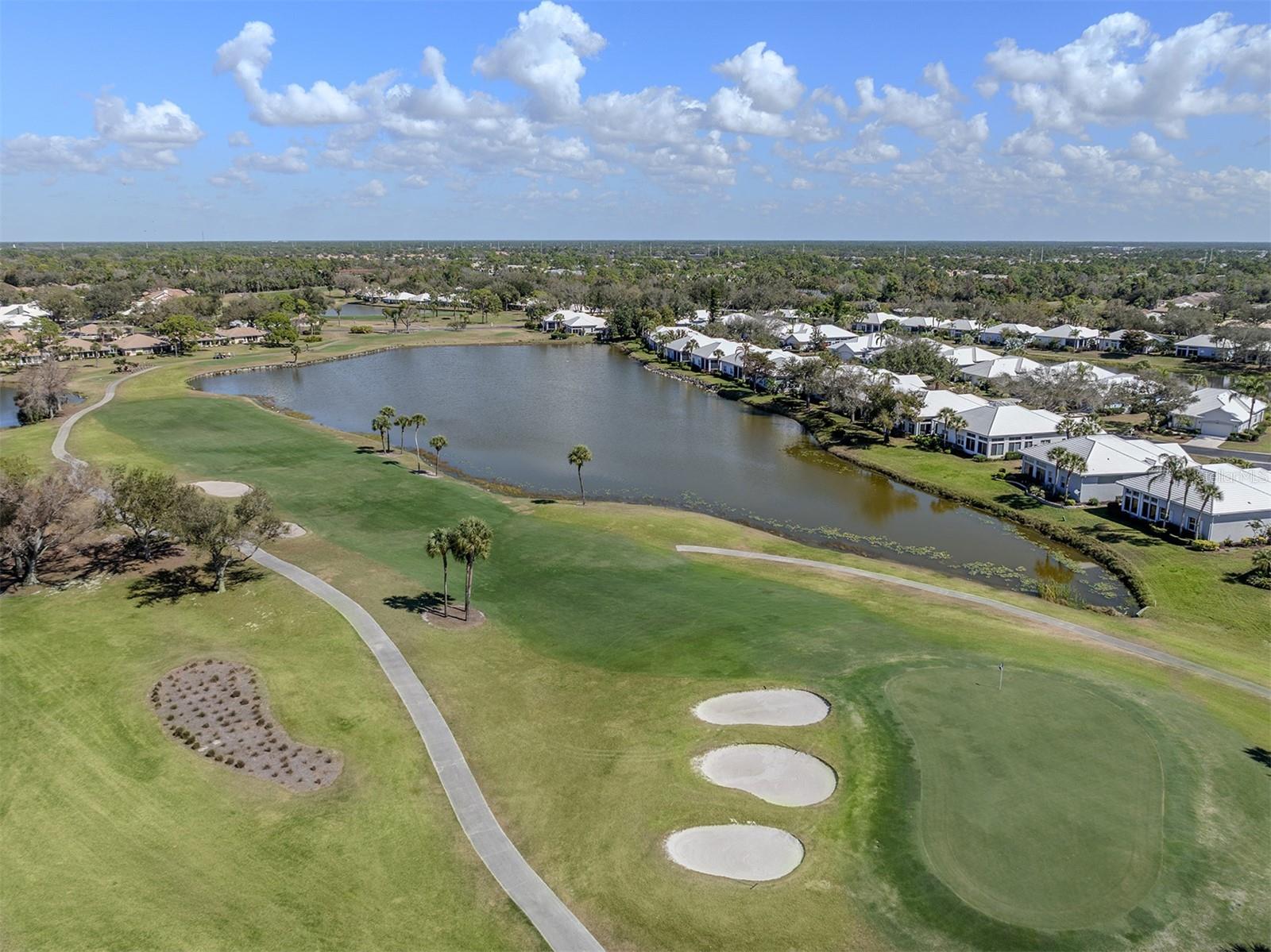 Image 33 of 86 For 620 Crossfield Circle 38