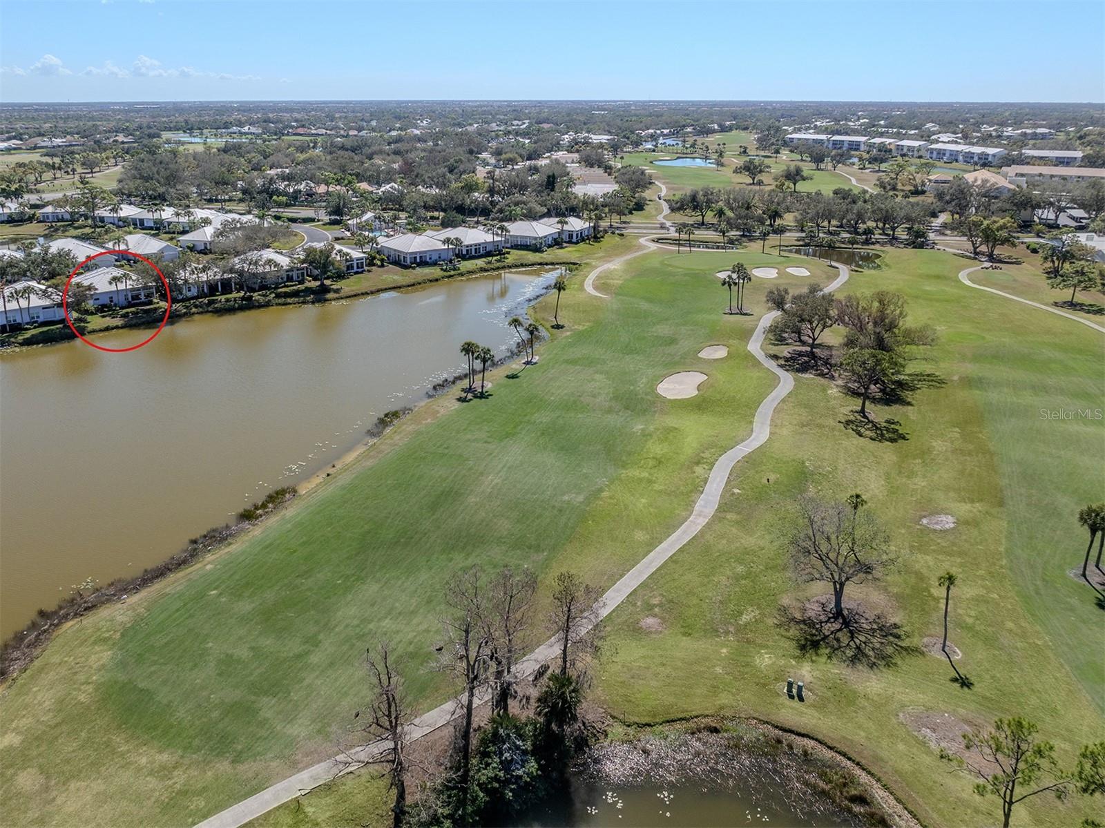 Image 34 of 86 For 620 Crossfield Circle 38