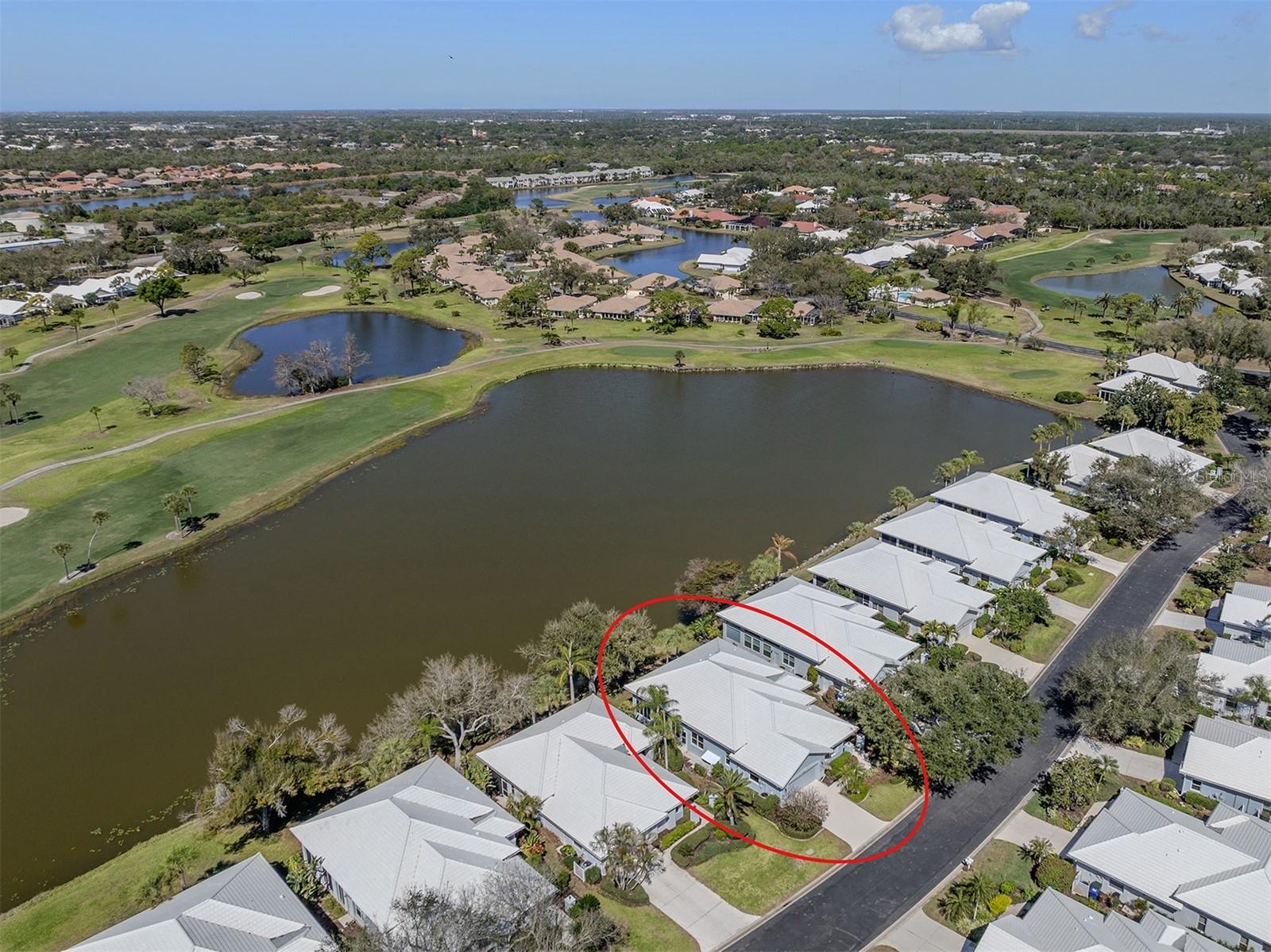 Image 35 of 86 For 620 Crossfield Circle 38