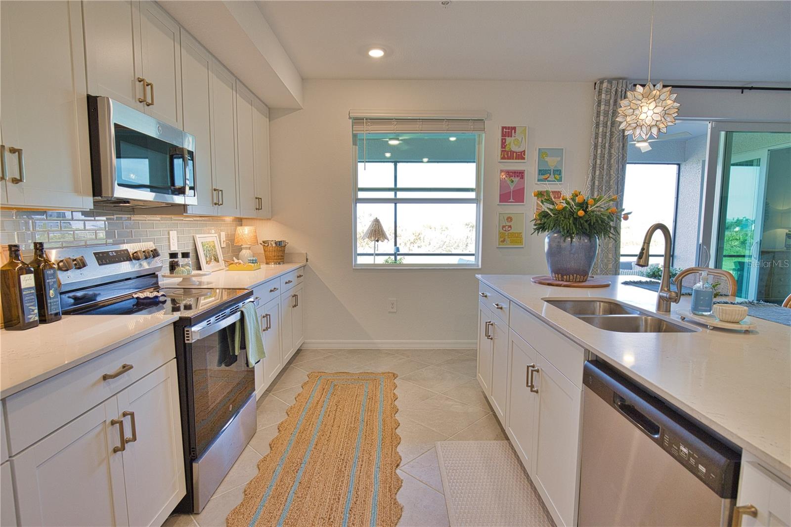 Image 16 of 47 For 17685 Boracay Court 101