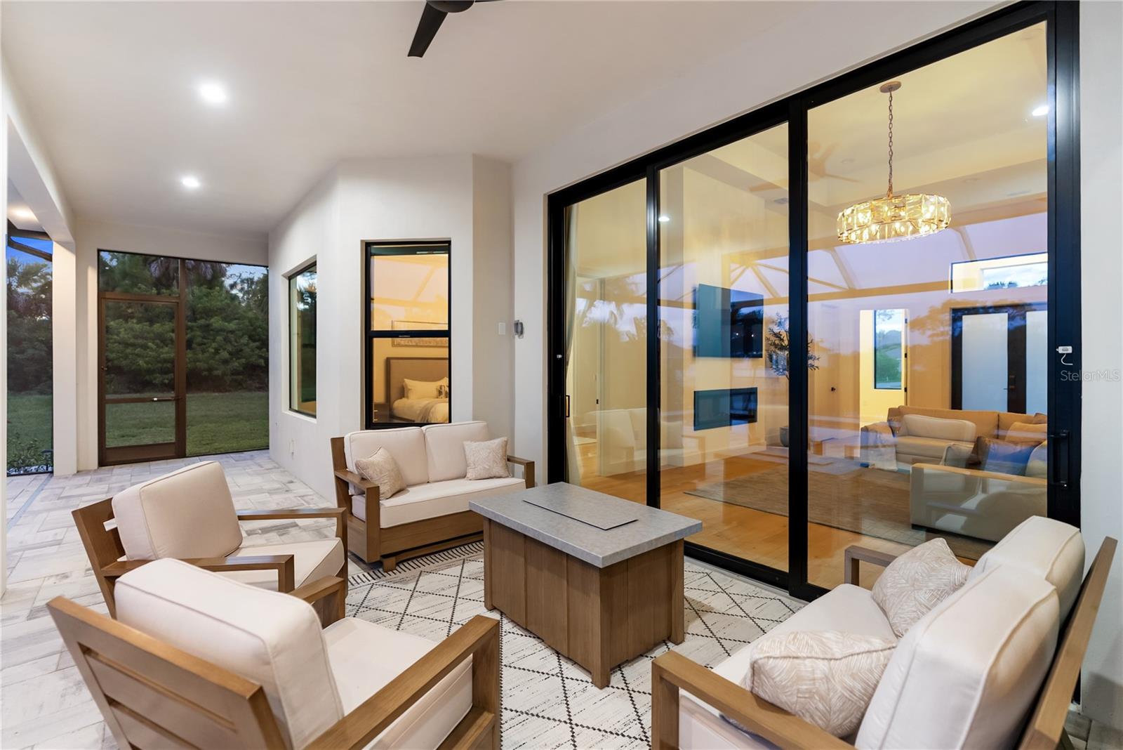 Image 18 of 94 For 13125 Irwin Drive