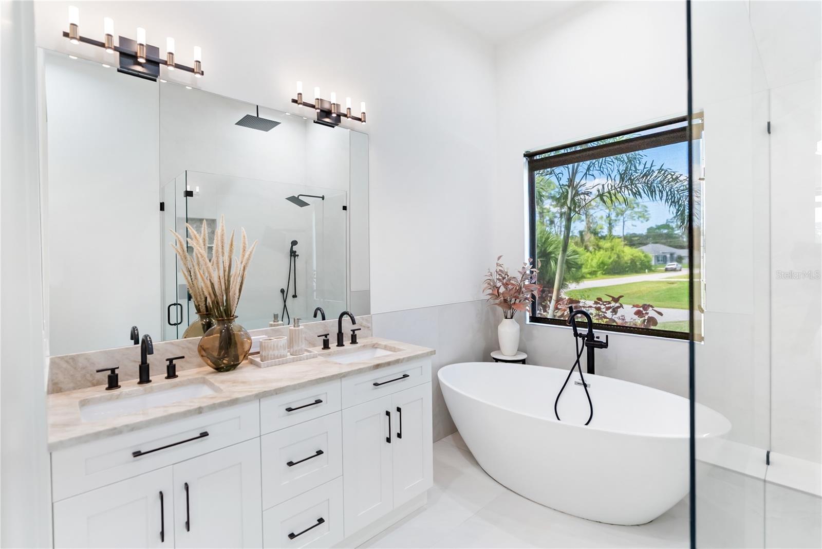 Image 30 of 94 For 13125 Irwin Drive