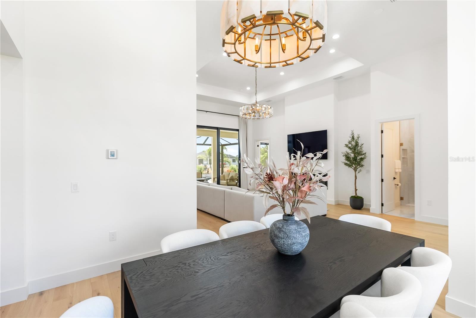 Image 61 of 94 For 13125 Irwin Drive