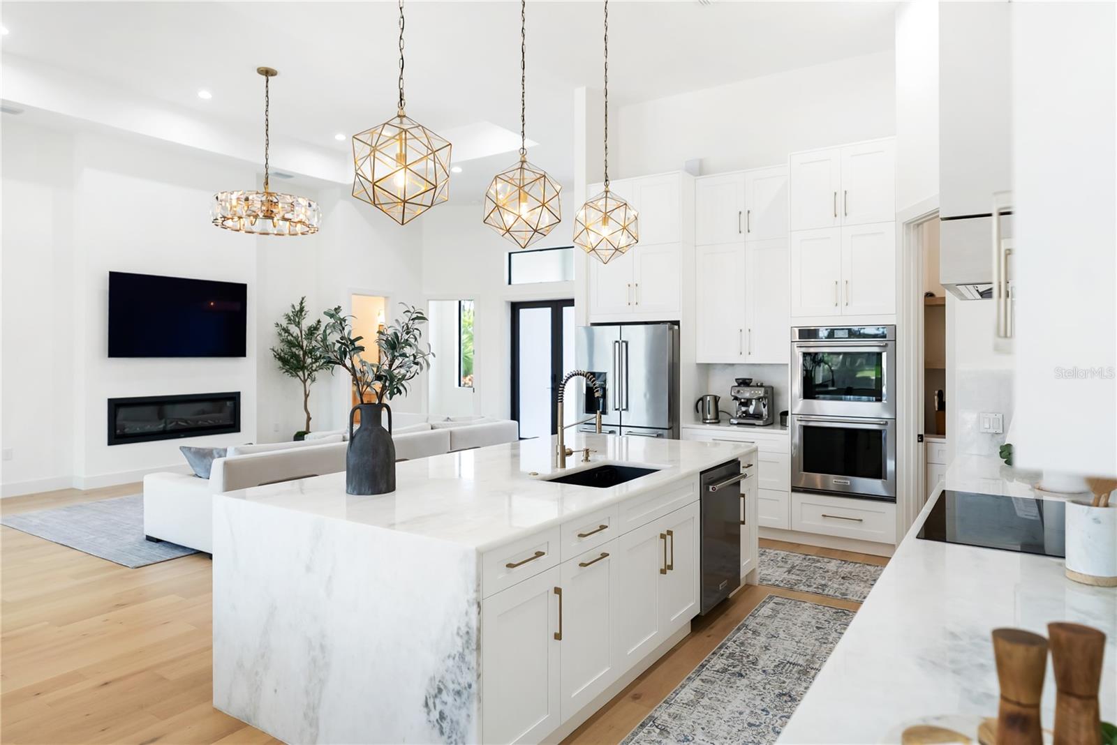 Image 65 of 94 For 13125 Irwin Drive