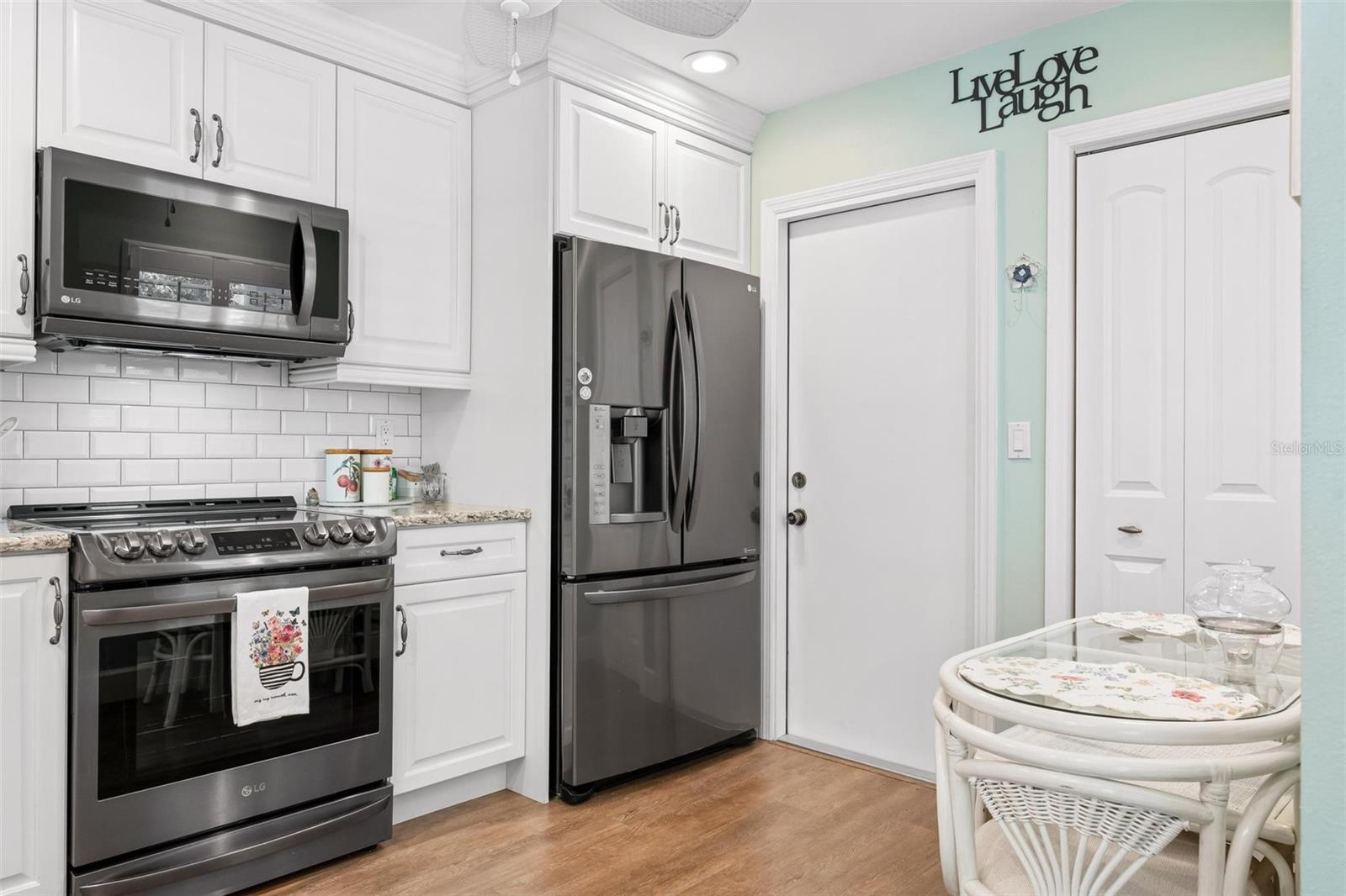 Image 16 of 50 For 776 Wedgewood Court 109