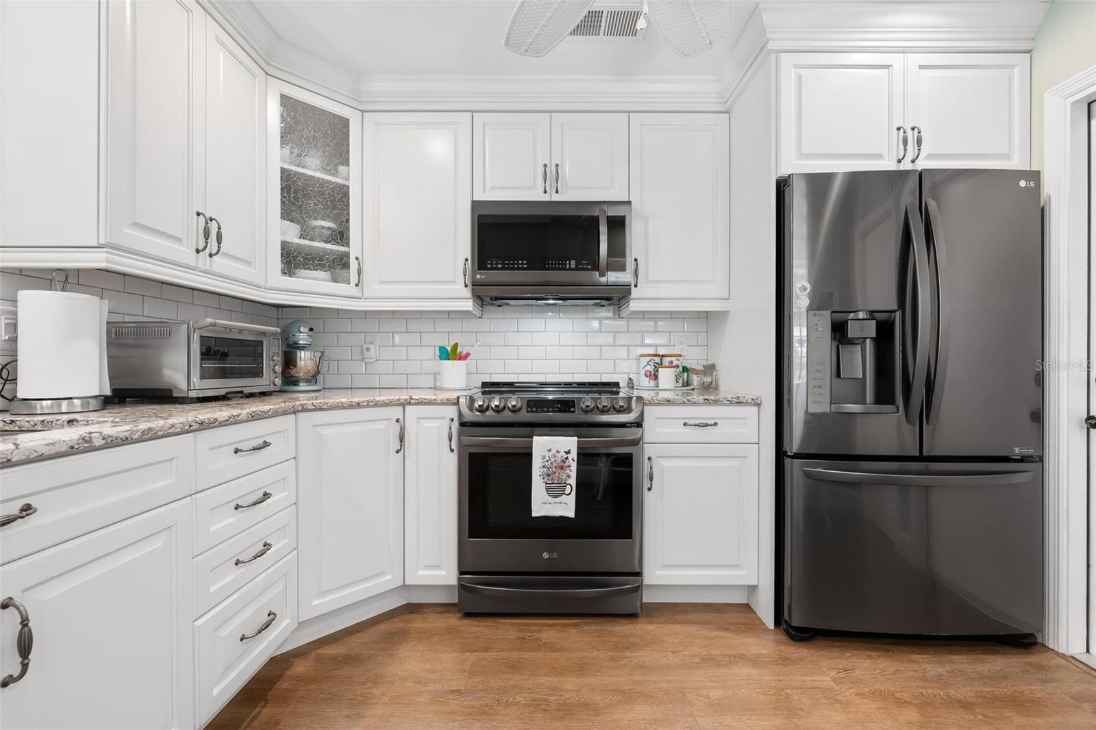 Image 17 of 50 For 776 Wedgewood Court 109