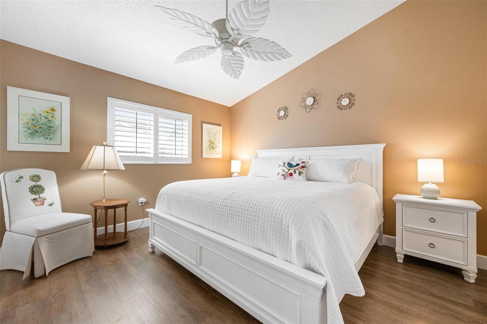 Image 20 of 50 For 776 Wedgewood Court 109