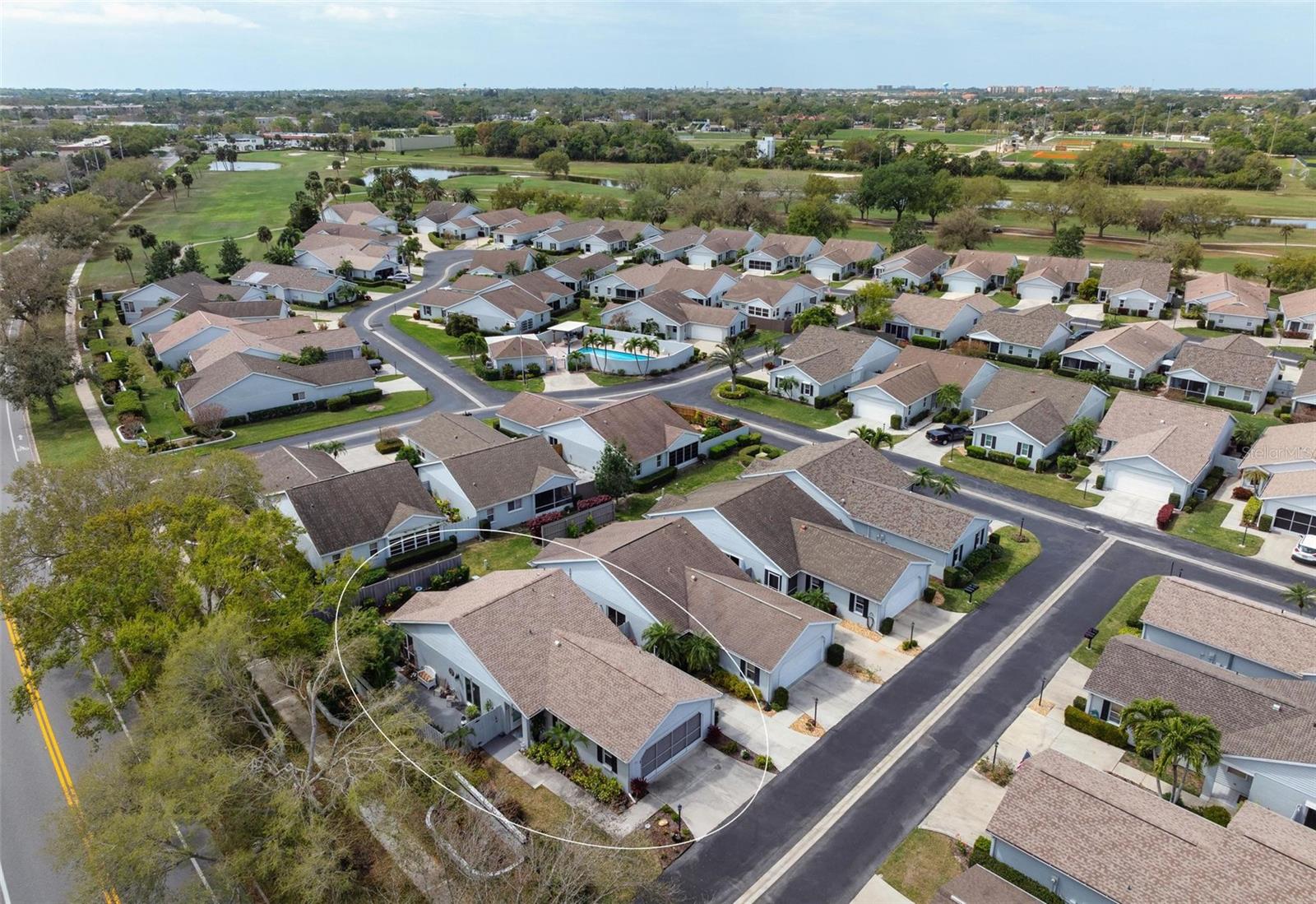 Image 39 of 50 For 776 Wedgewood Court 109