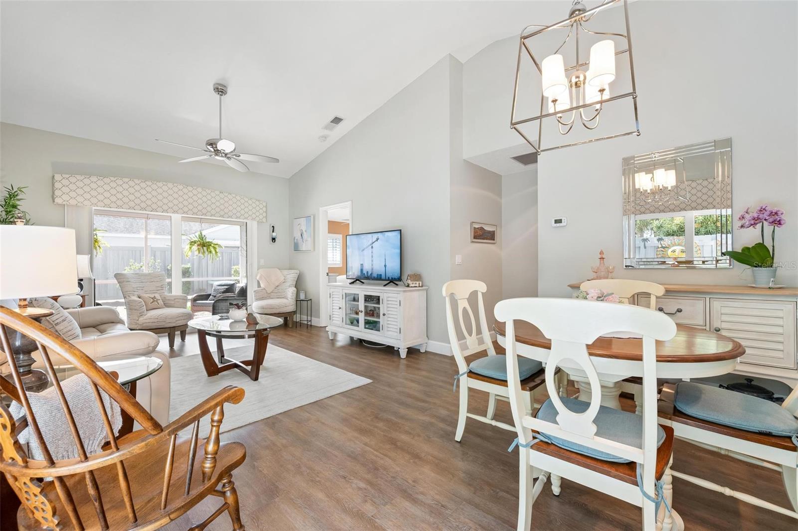 Image 5 of 50 For 776 Wedgewood Court 109