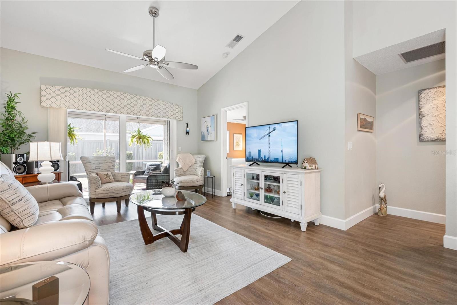 Image 6 of 50 For 776 Wedgewood Court 109