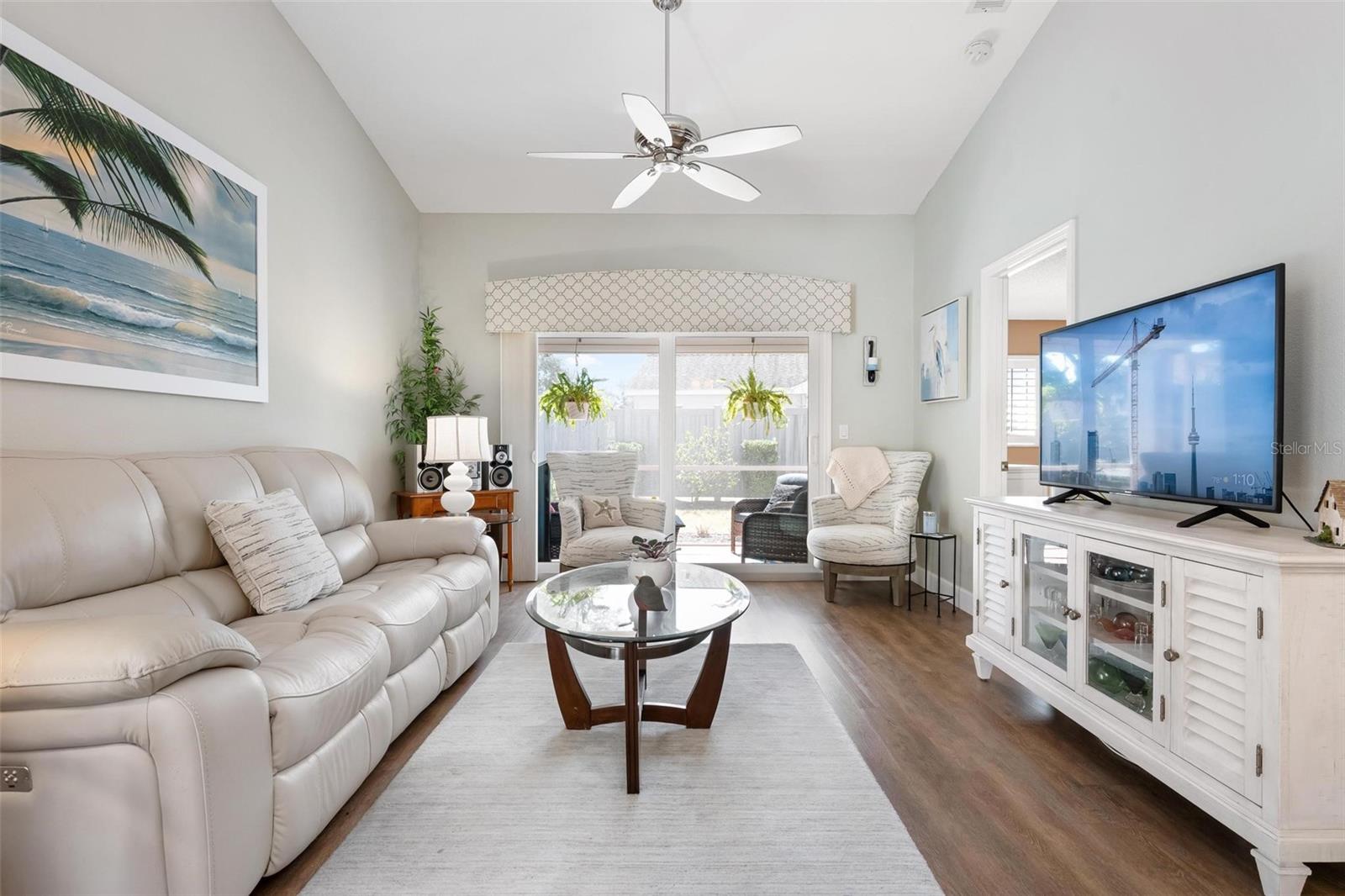 Image 7 of 50 For 776 Wedgewood Court 109