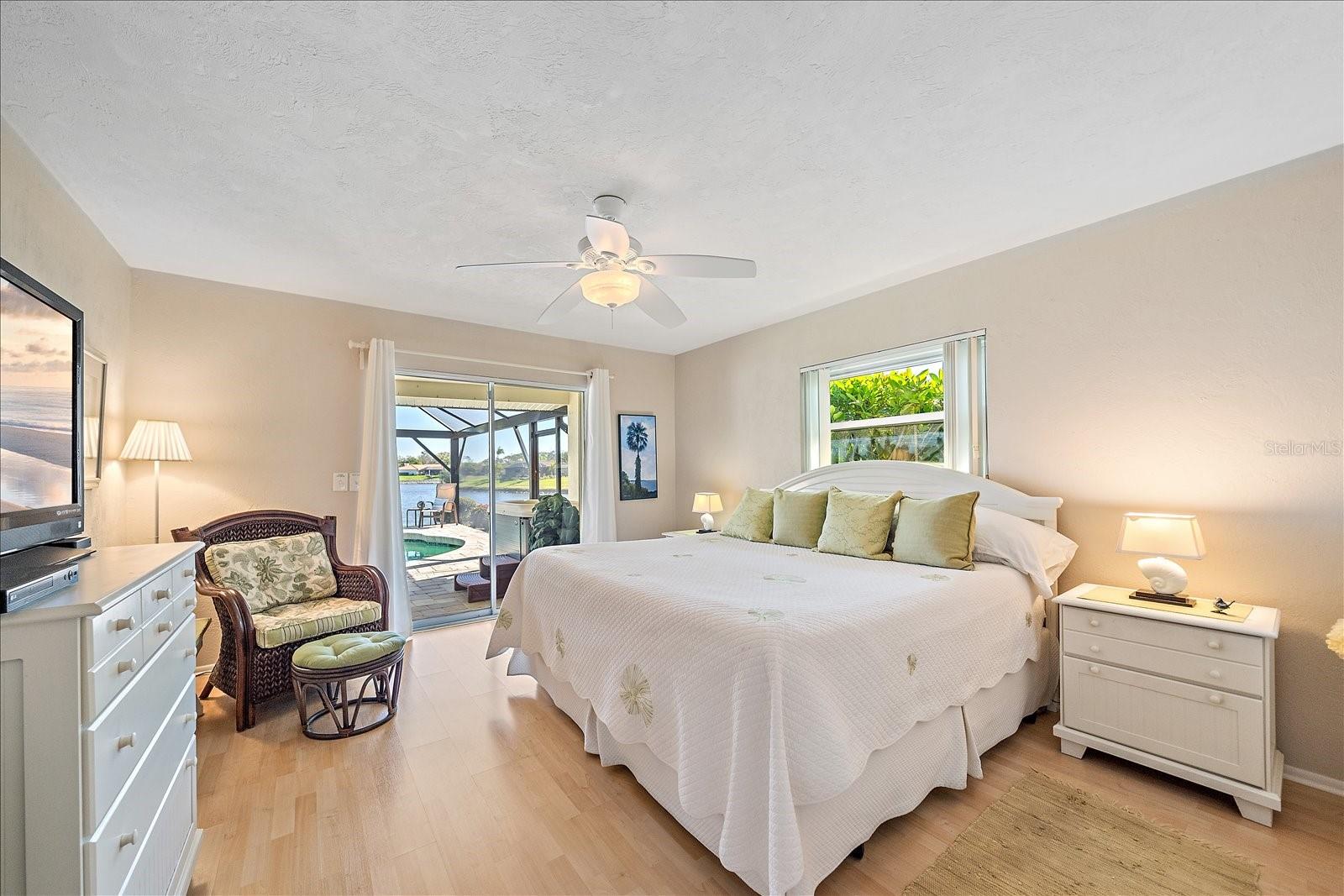 Listing photo id 24 for 1824 Raintree Lane