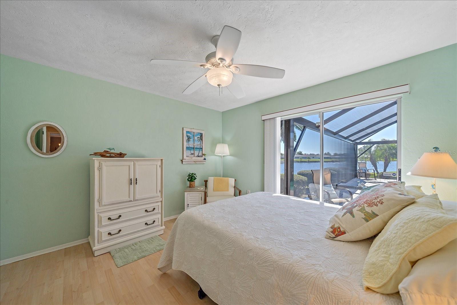 Listing photo id 34 for 1824 Raintree Lane