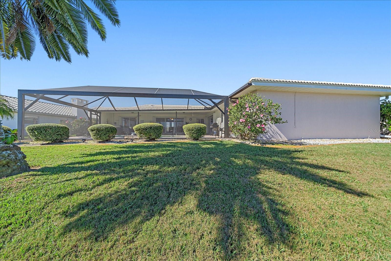 Listing photo id 44 for 1824 Raintree Lane