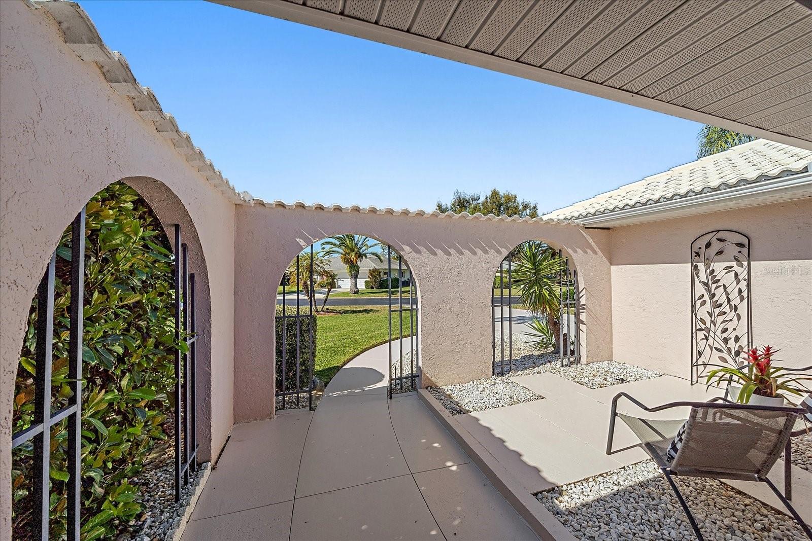 Listing photo id 45 for 1824 Raintree Lane