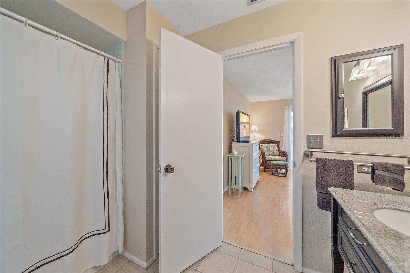 Listing photo id 51 for 1824 Raintree Lane