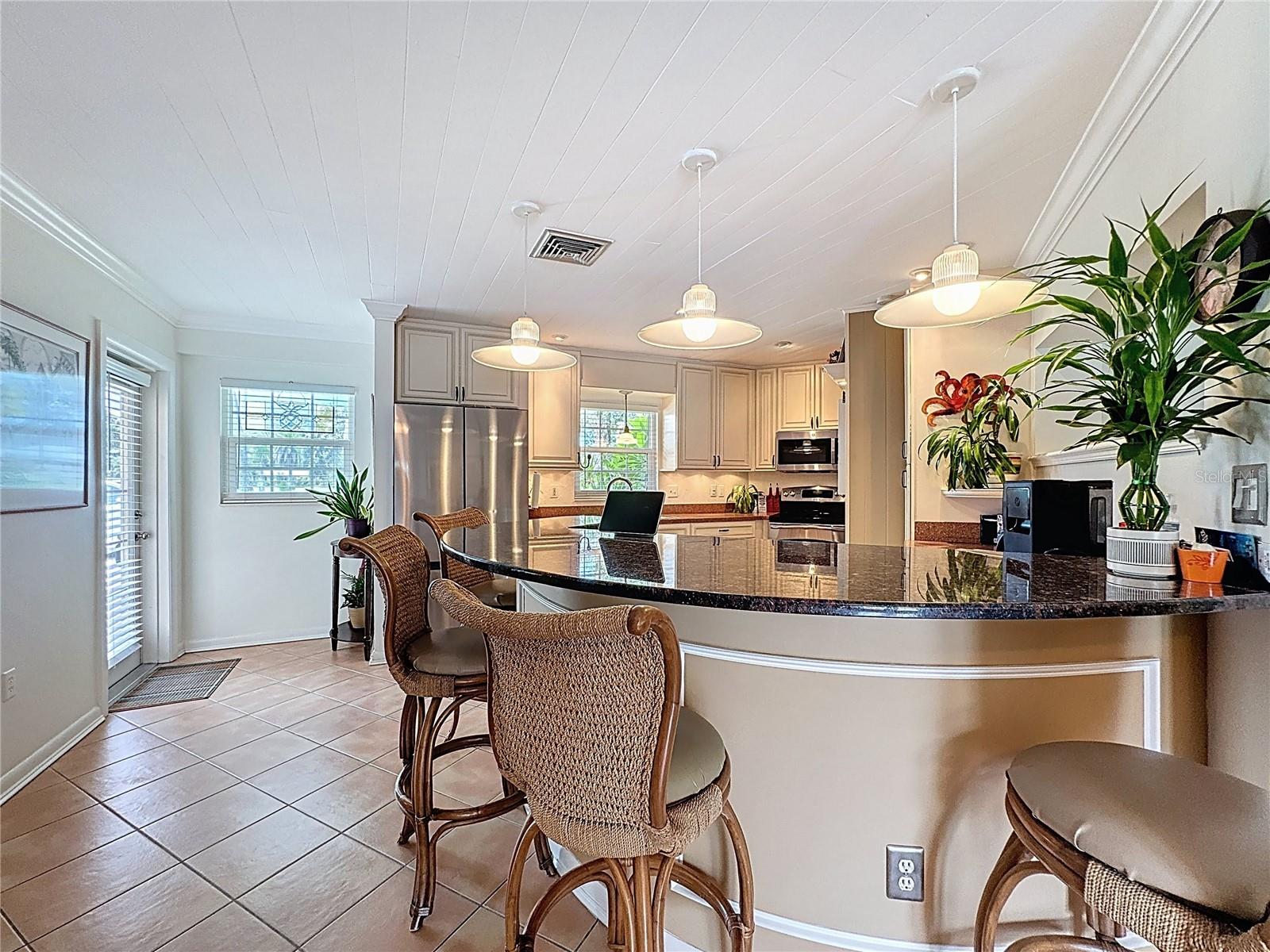 Image 11 of 48 For 337 Harbor Drive S