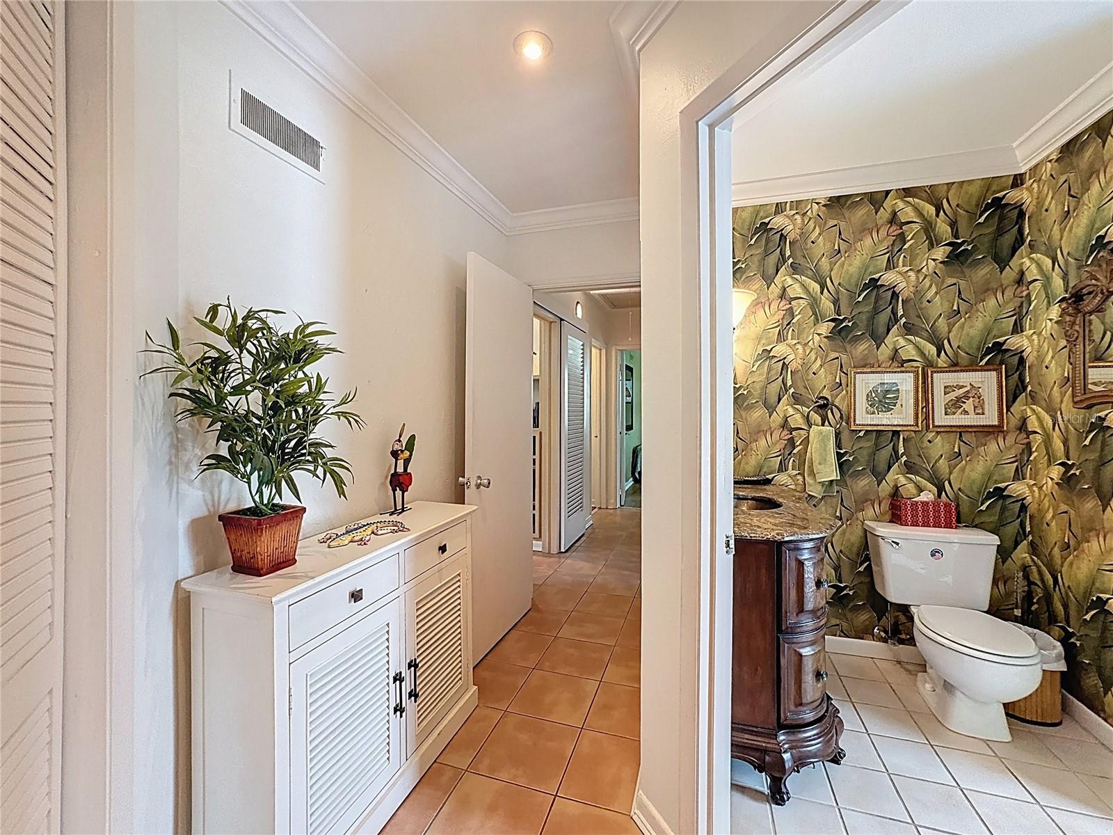 Image 23 of 48 For 337 Harbor Drive S