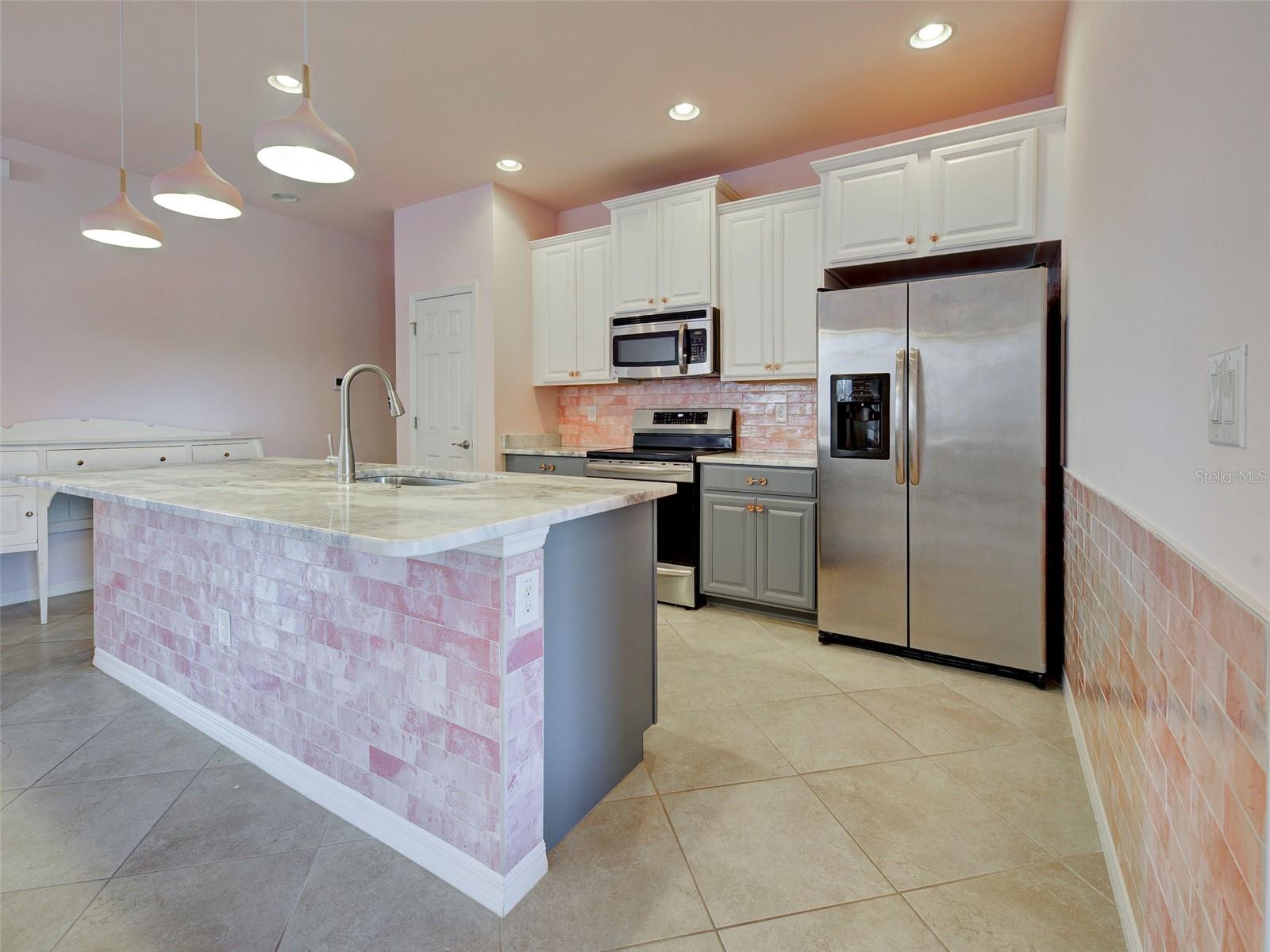 Image 10 of 61 For 4344 Lenox Boulevard