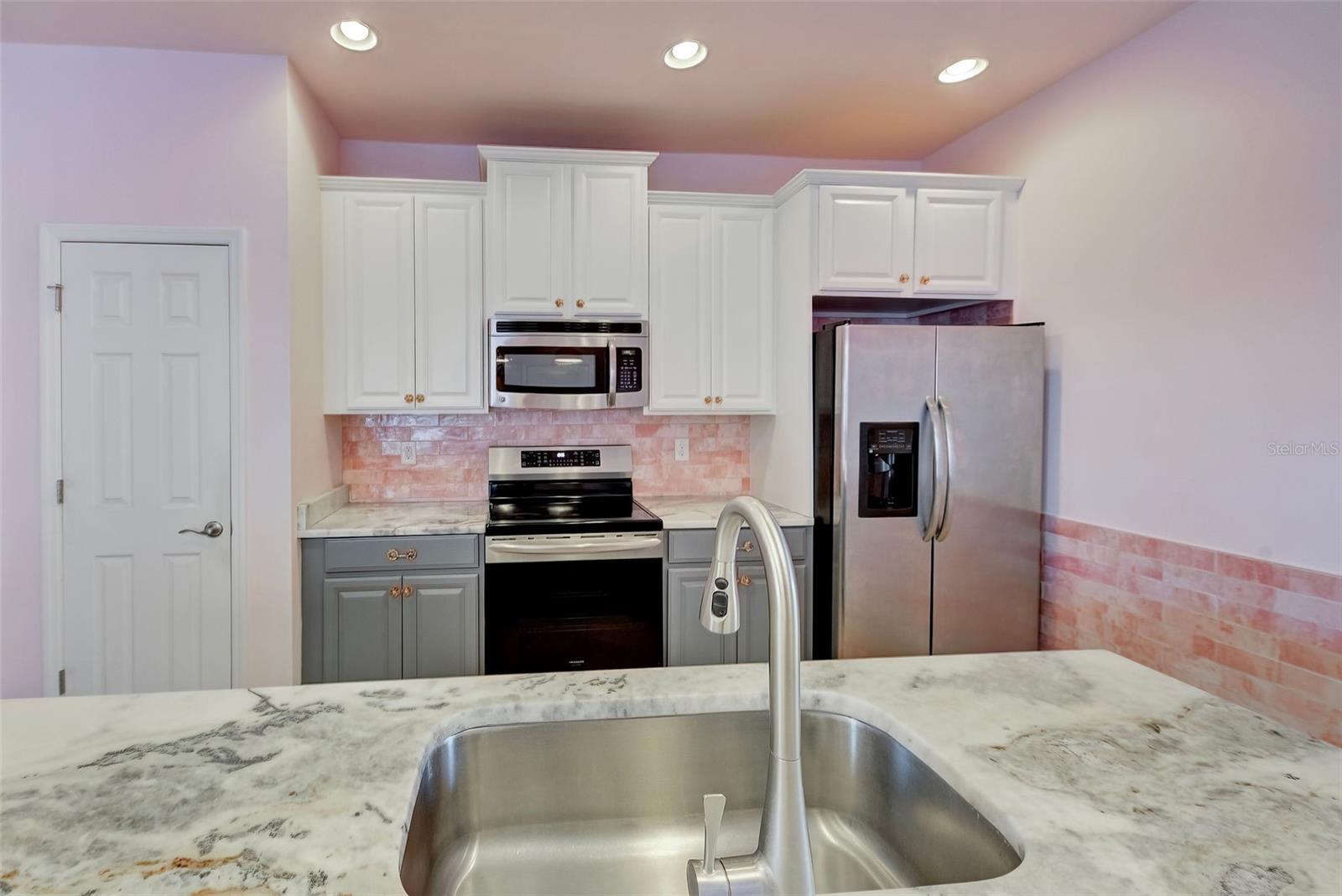 Image 13 of 61 For 4344 Lenox Boulevard