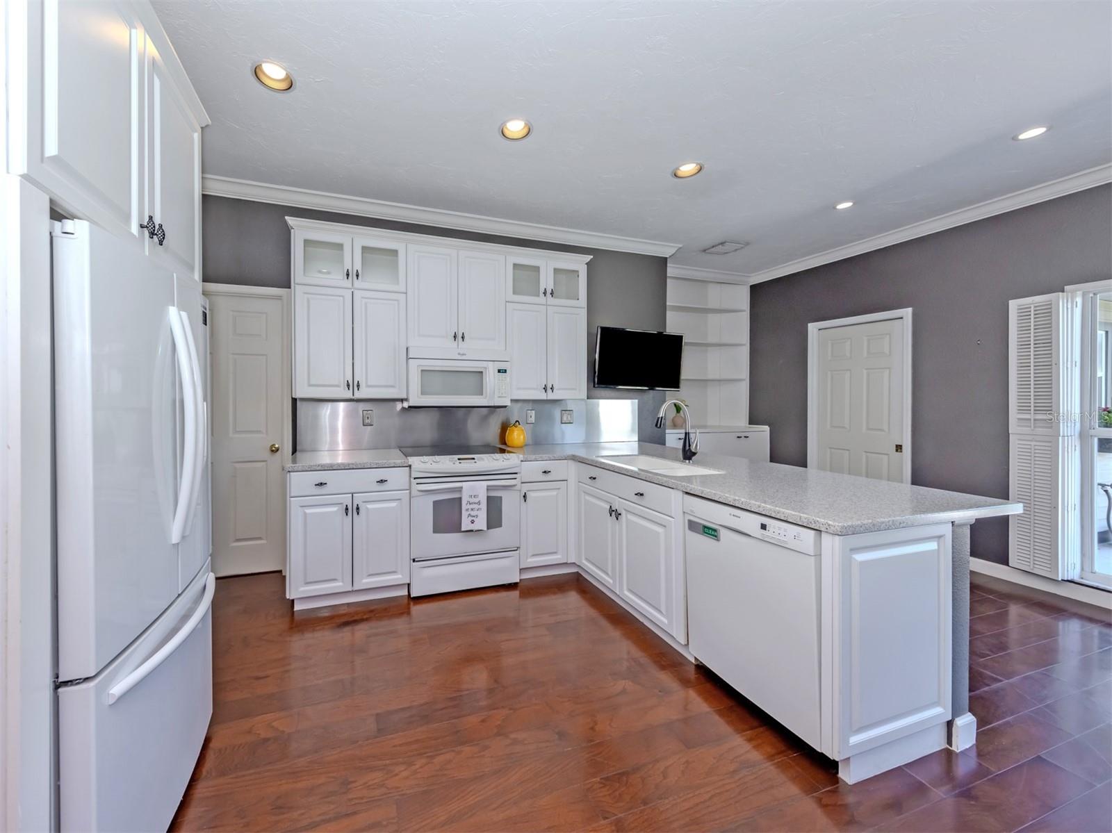 Image 11 of 48 For 444 Baynard Drive