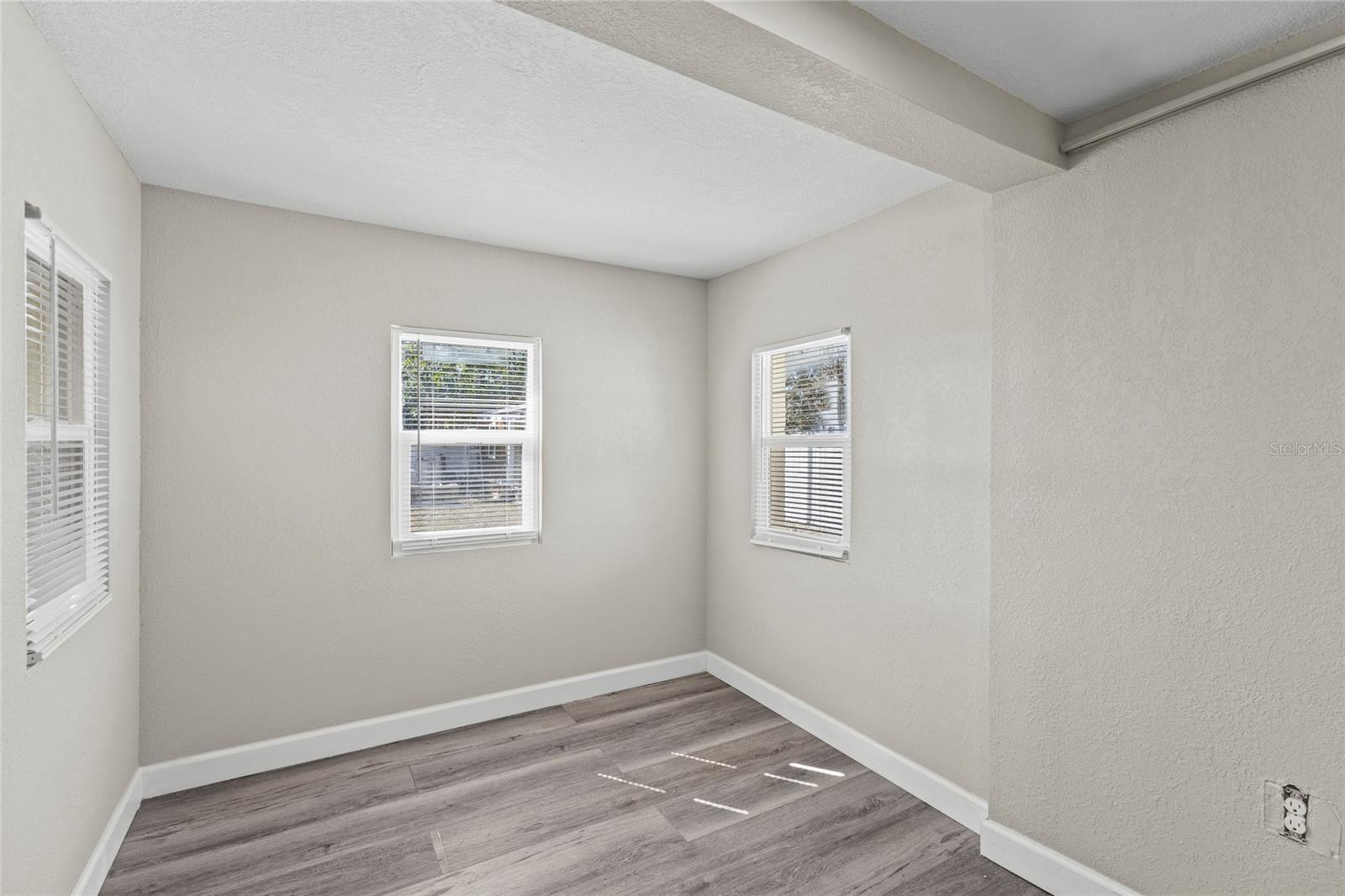 Image 15 of 21 For 1707 Scotties Place